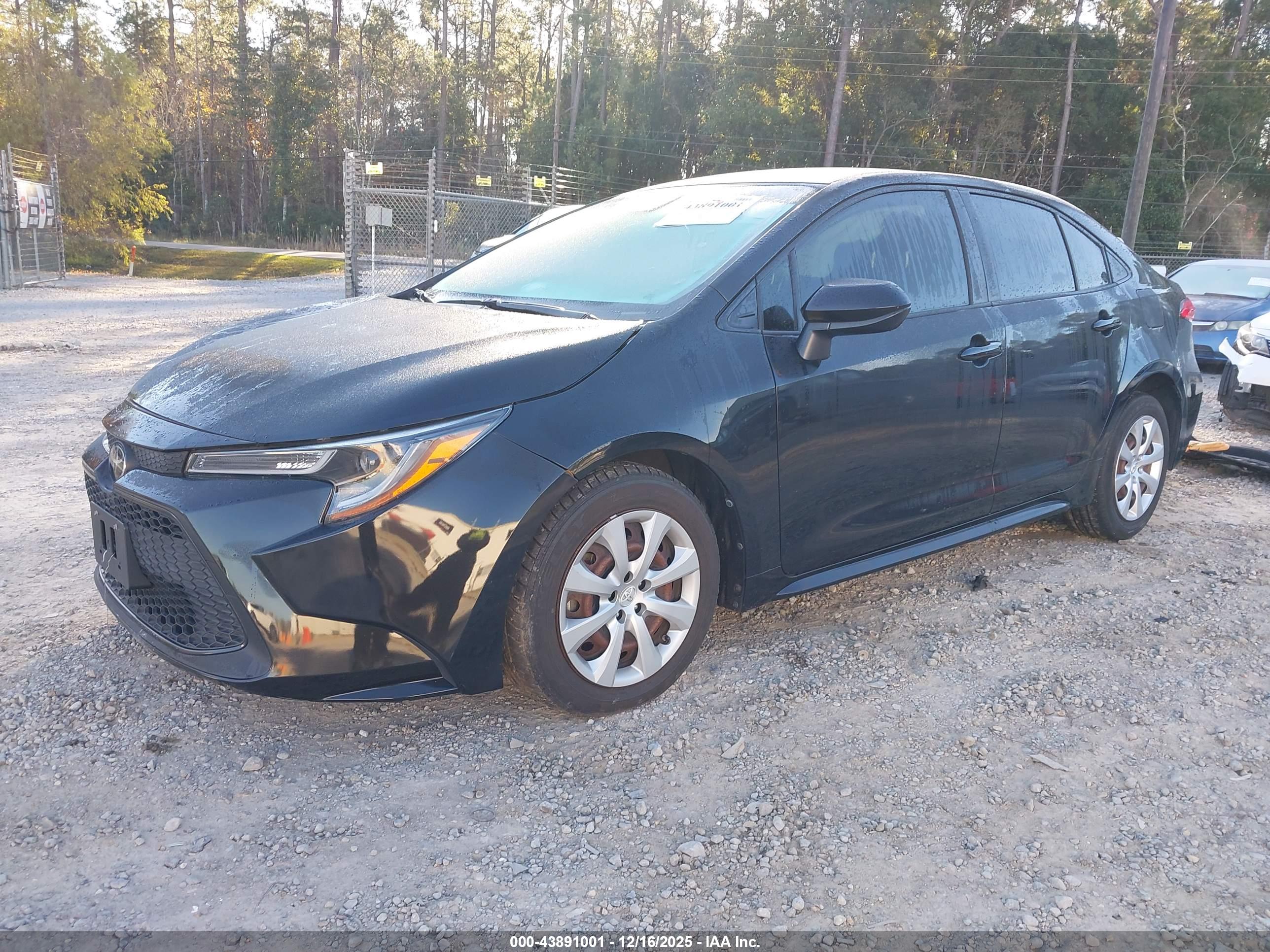 TOYOTA COROLLA image 2