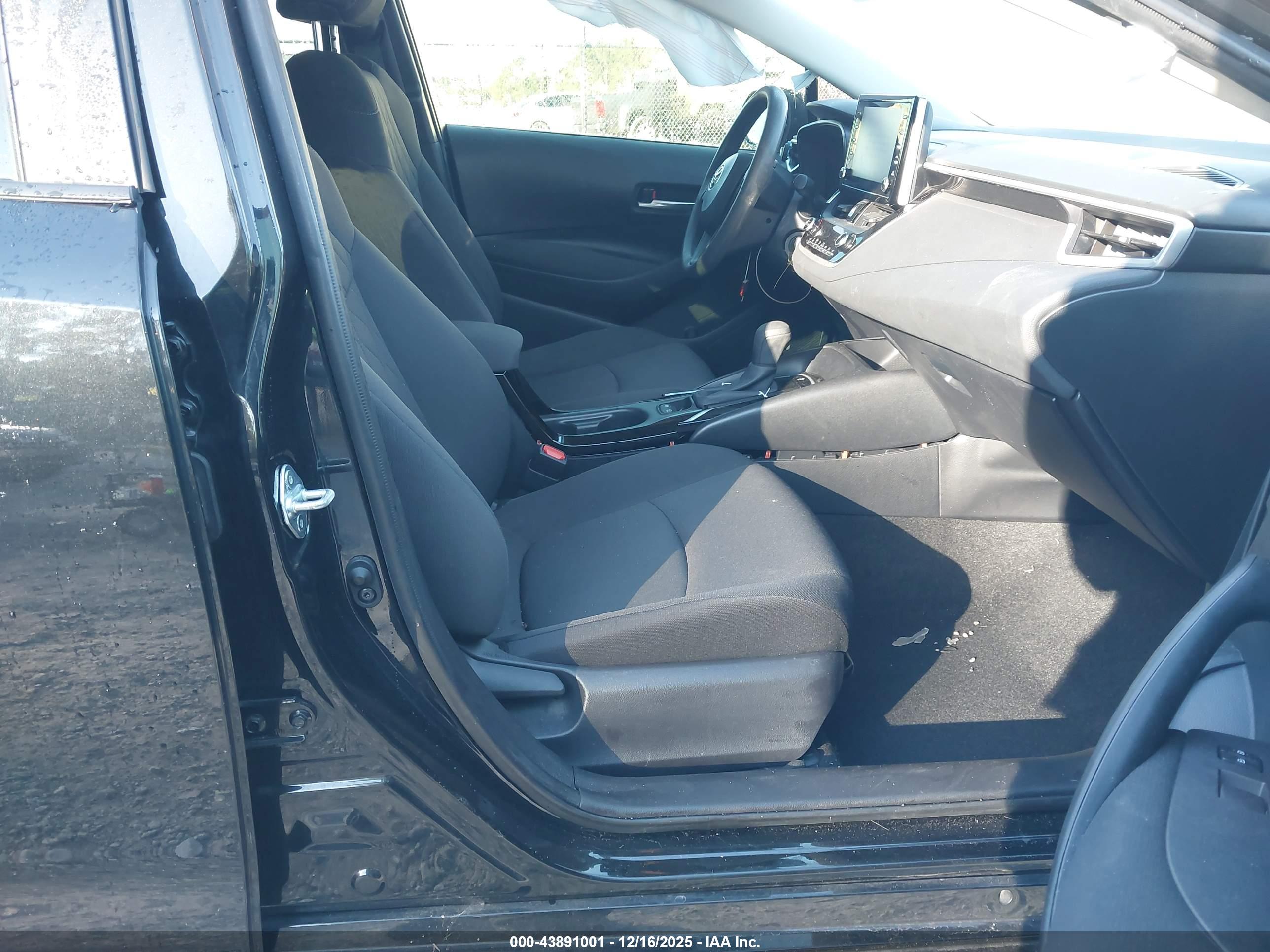 TOYOTA COROLLA image 5