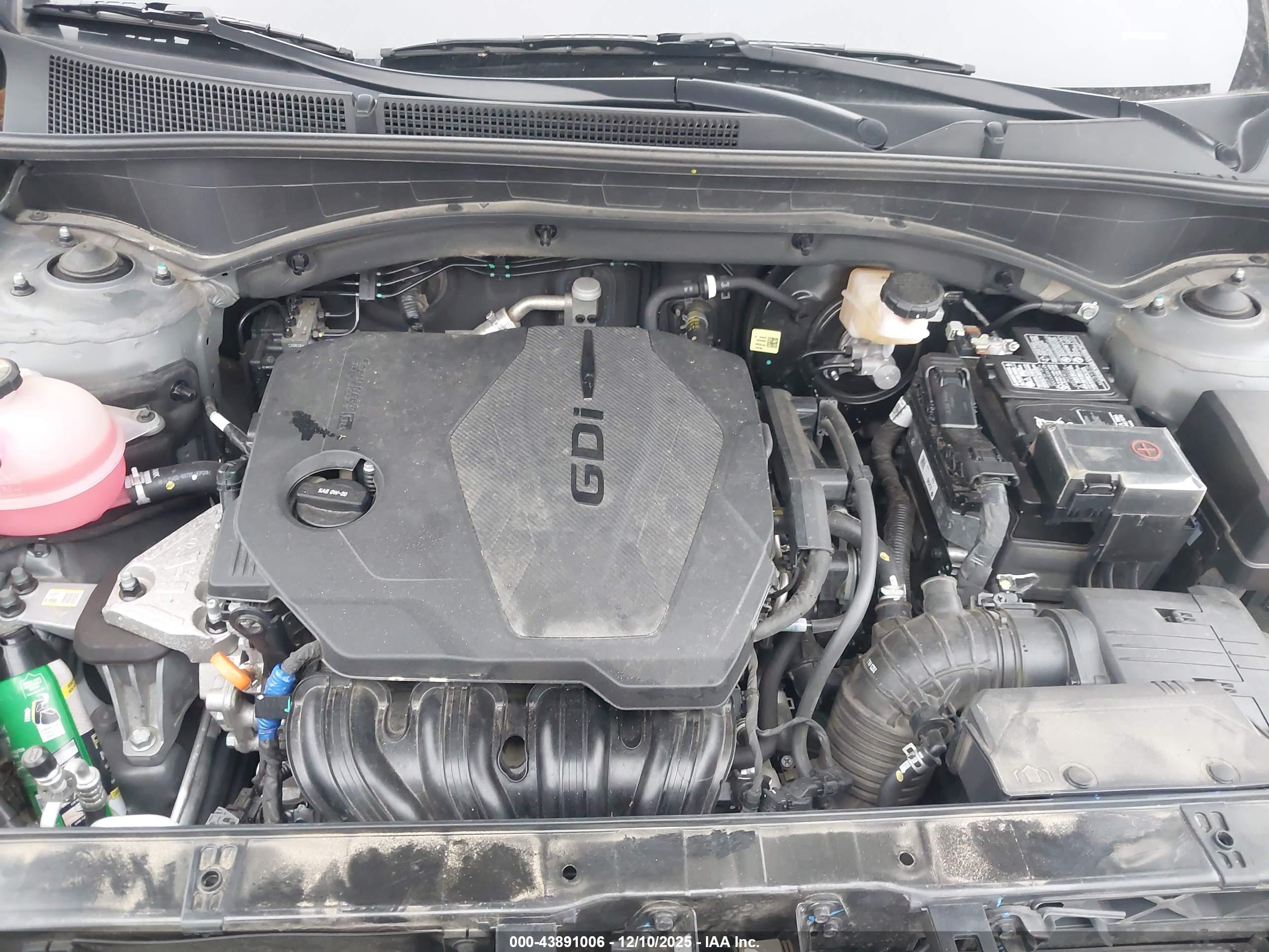 HYUNDAI SANTA image 10