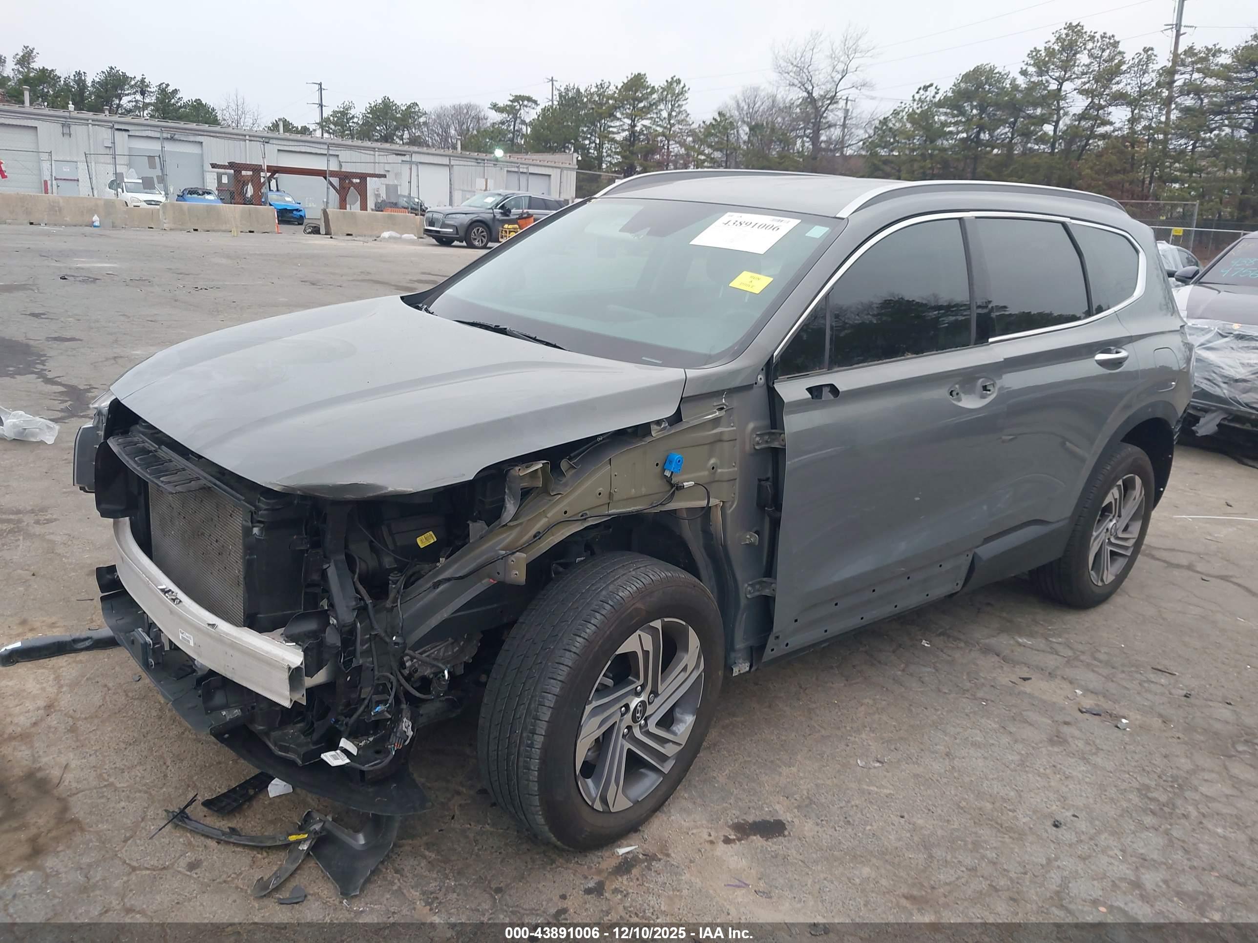 HYUNDAI SANTA image 2
