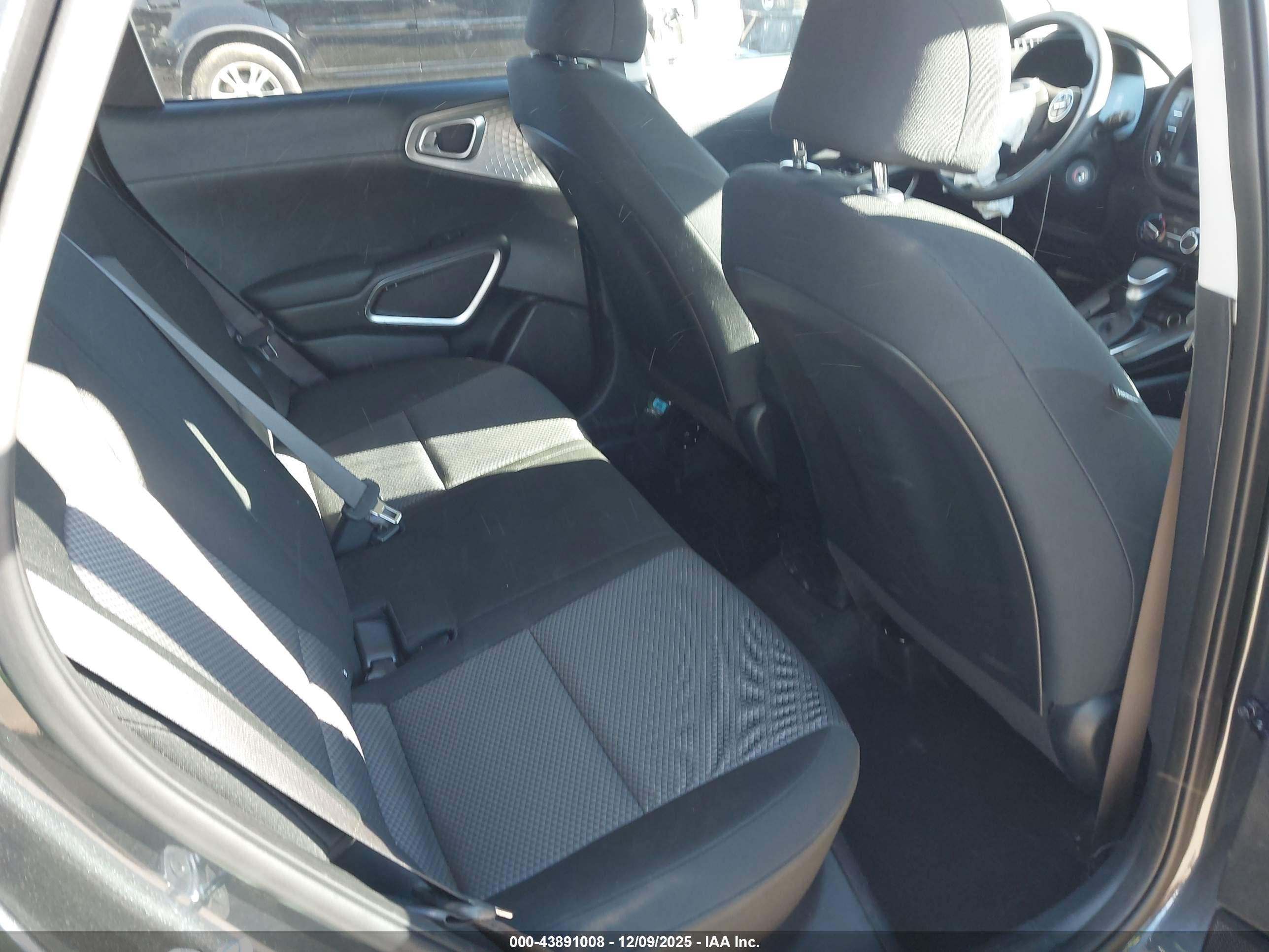 KIA SOUL image 8