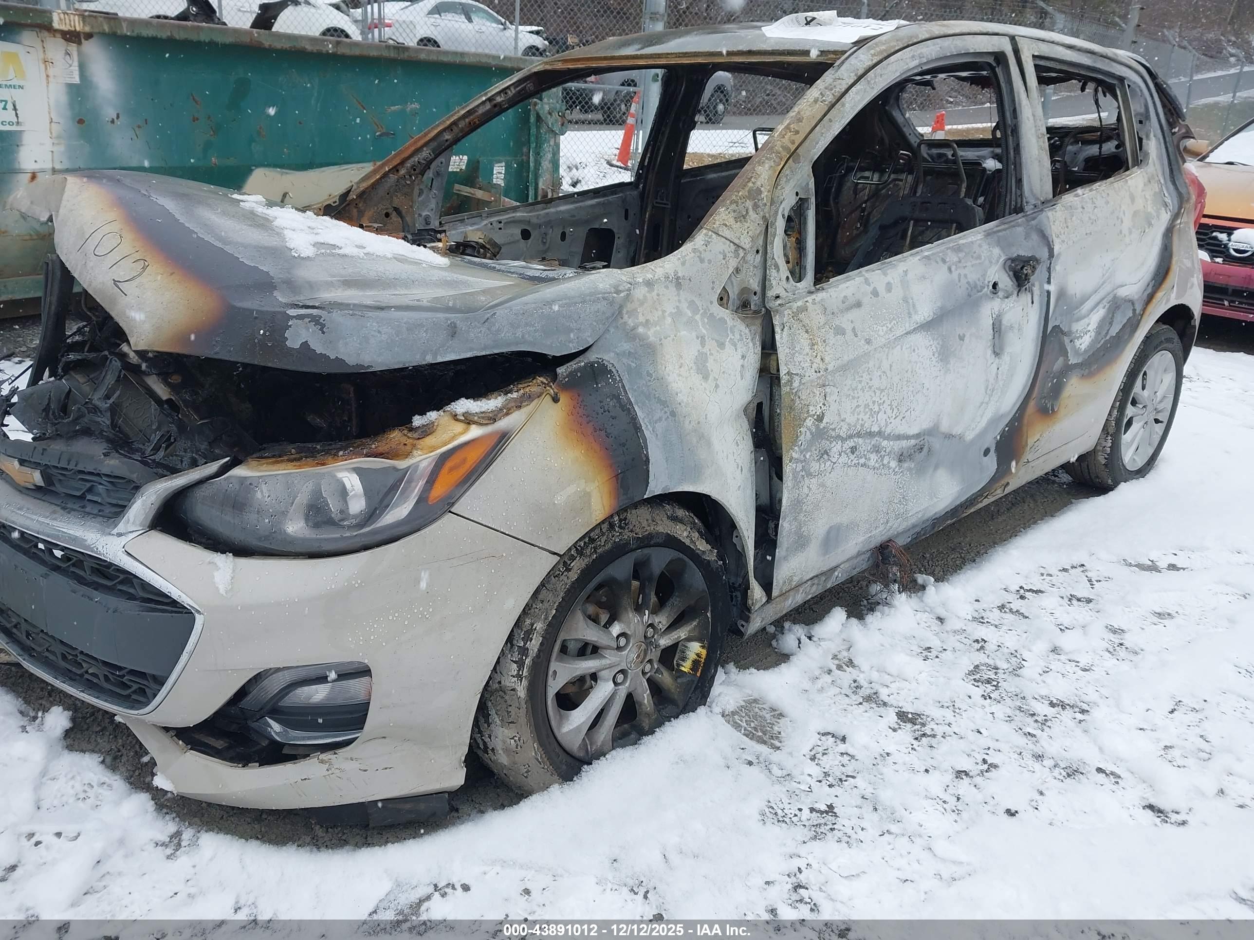 CHEVROLET SPARK image 2