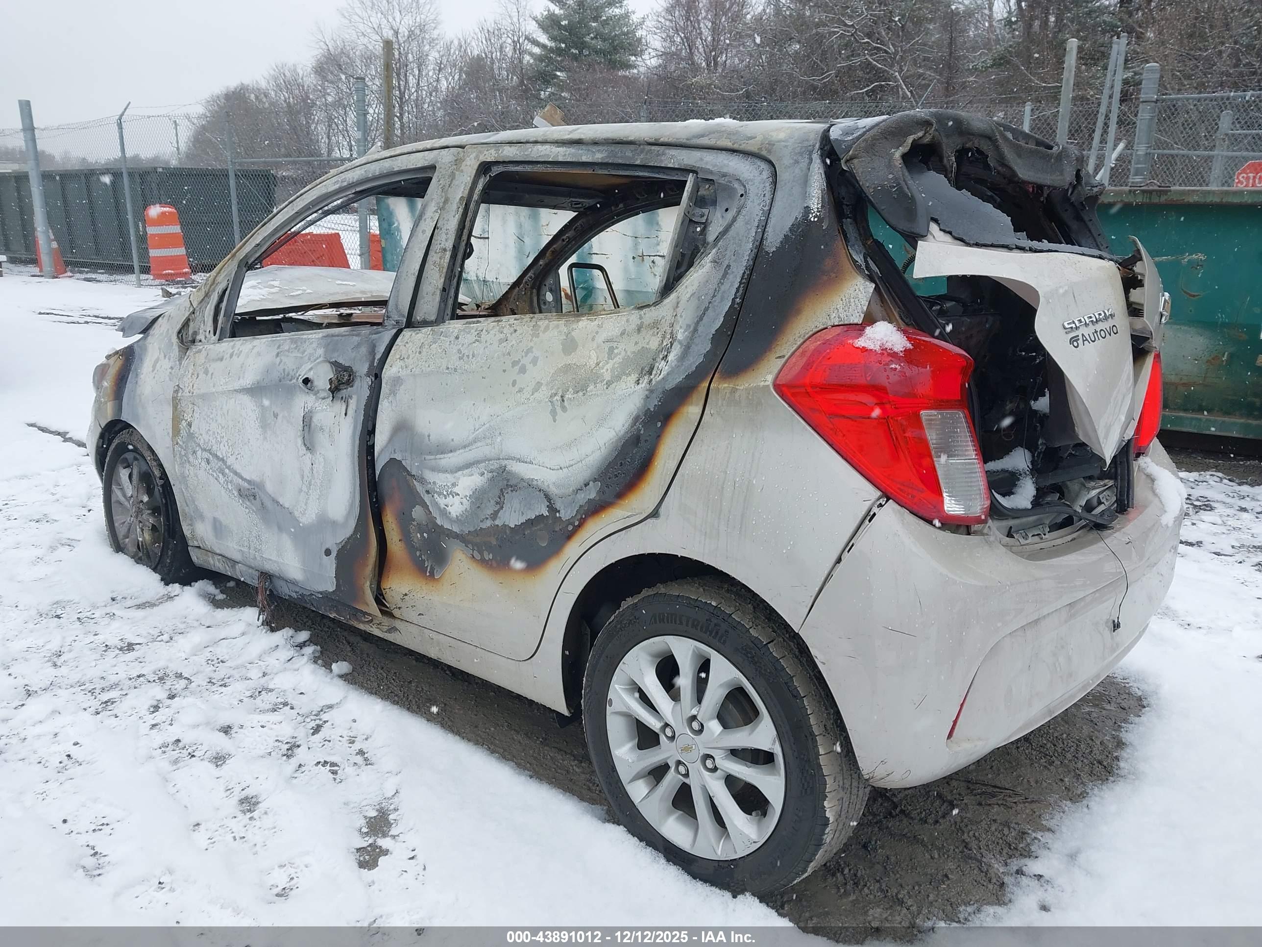 CHEVROLET SPARK image 3