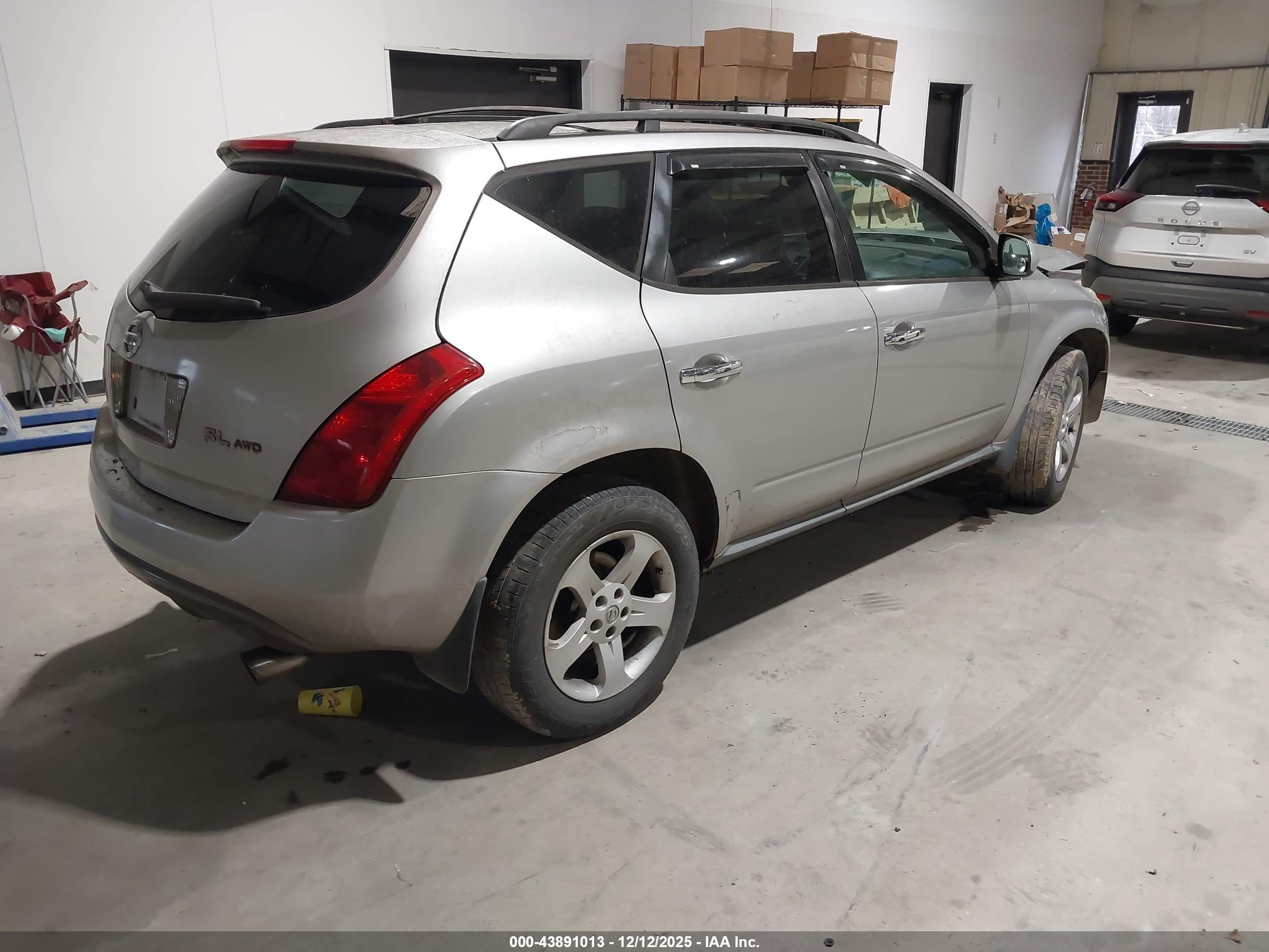 NISSAN MURANO image 4