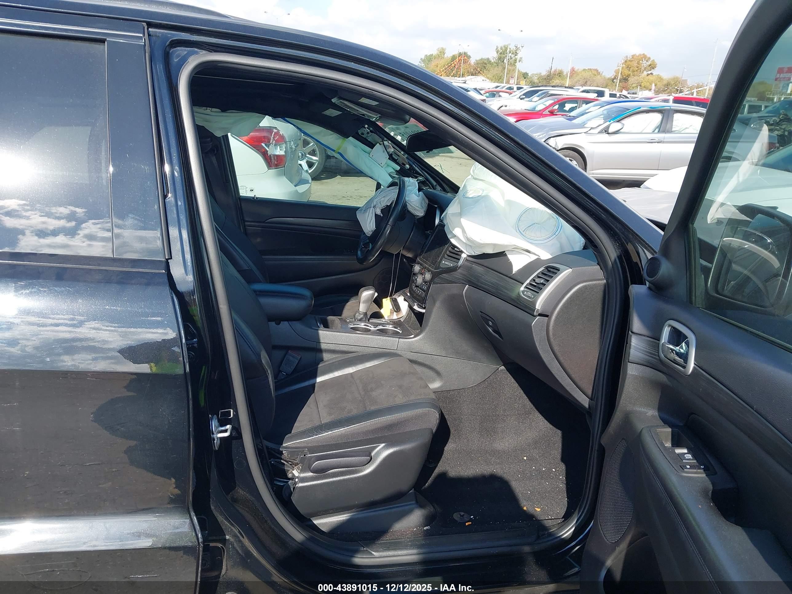 JEEP GRAND image 5