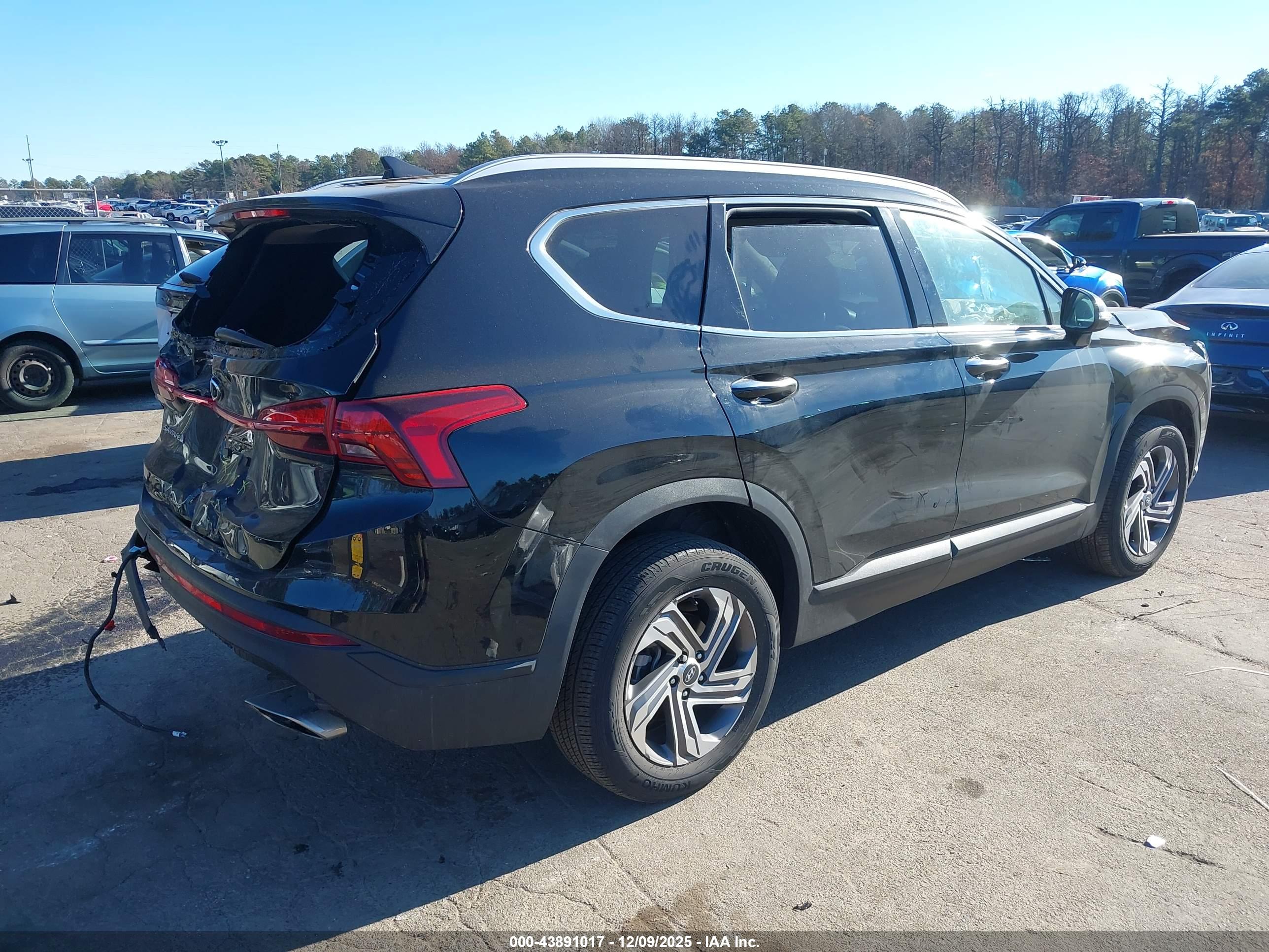 HYUNDAI SANTA image 4
