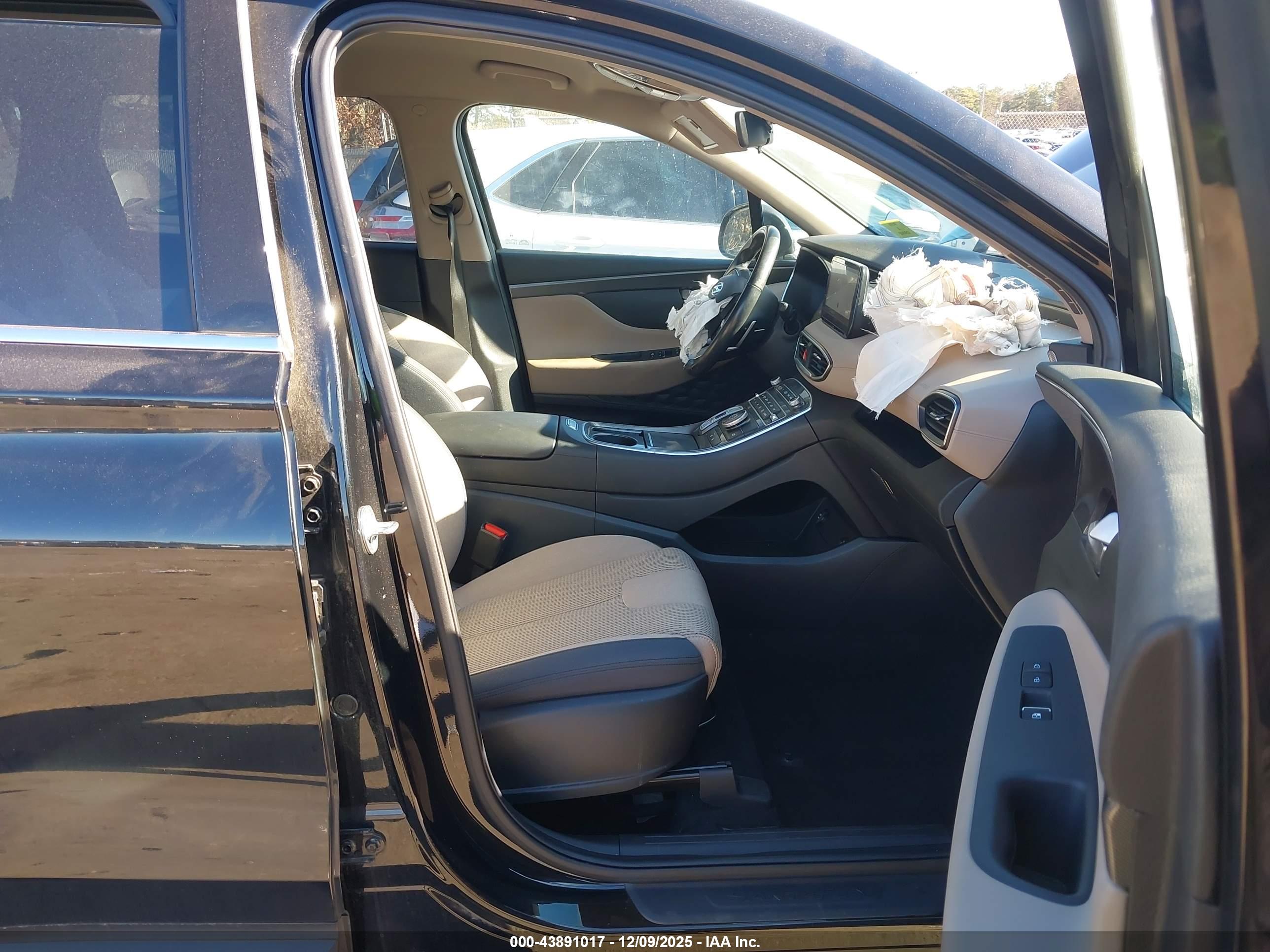 HYUNDAI SANTA image 5
