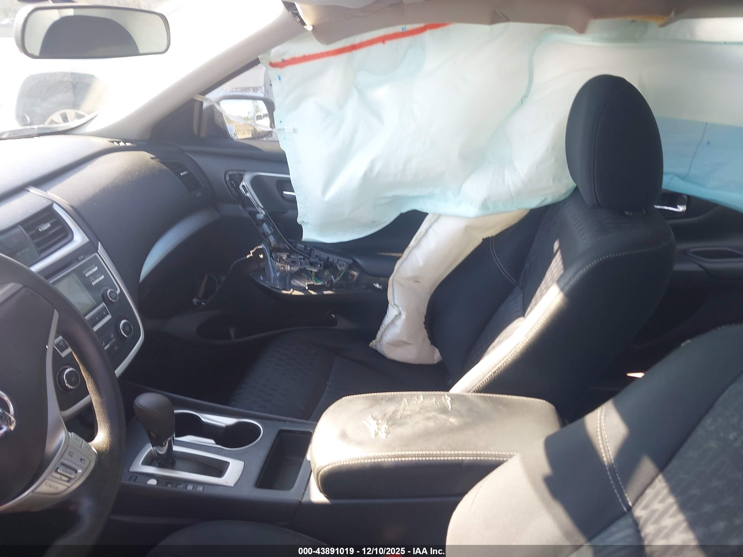 NISSAN ALTIMA image 5
