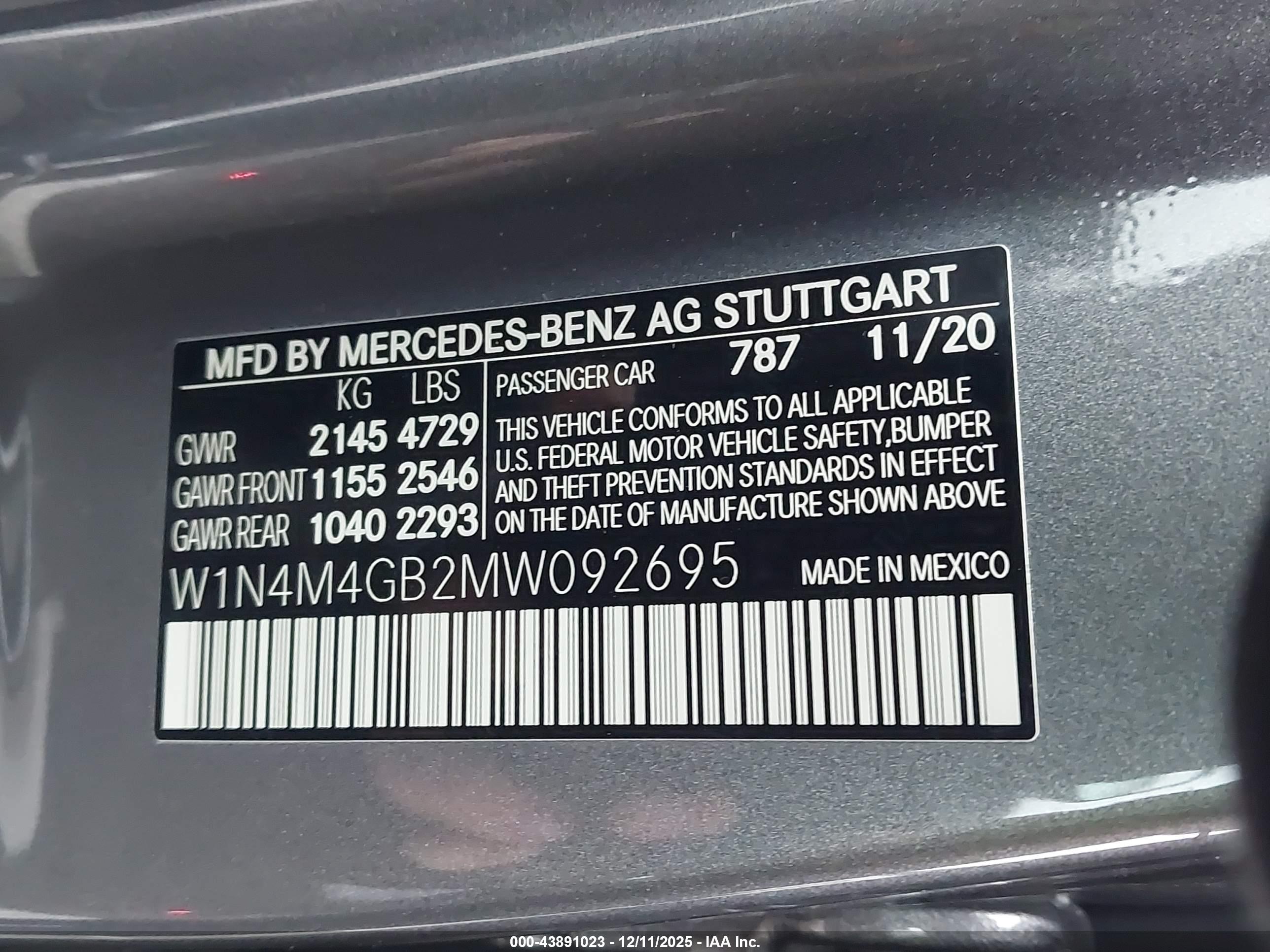 MERCEDES-BENZ GLB image 9