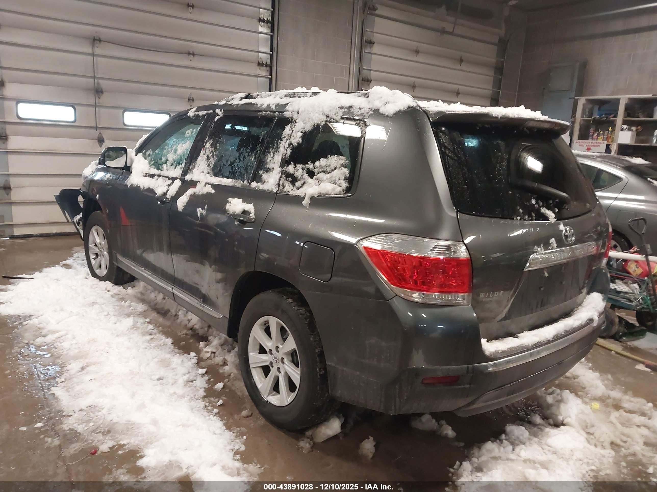 TOYOTA HIGHLANDER image 3