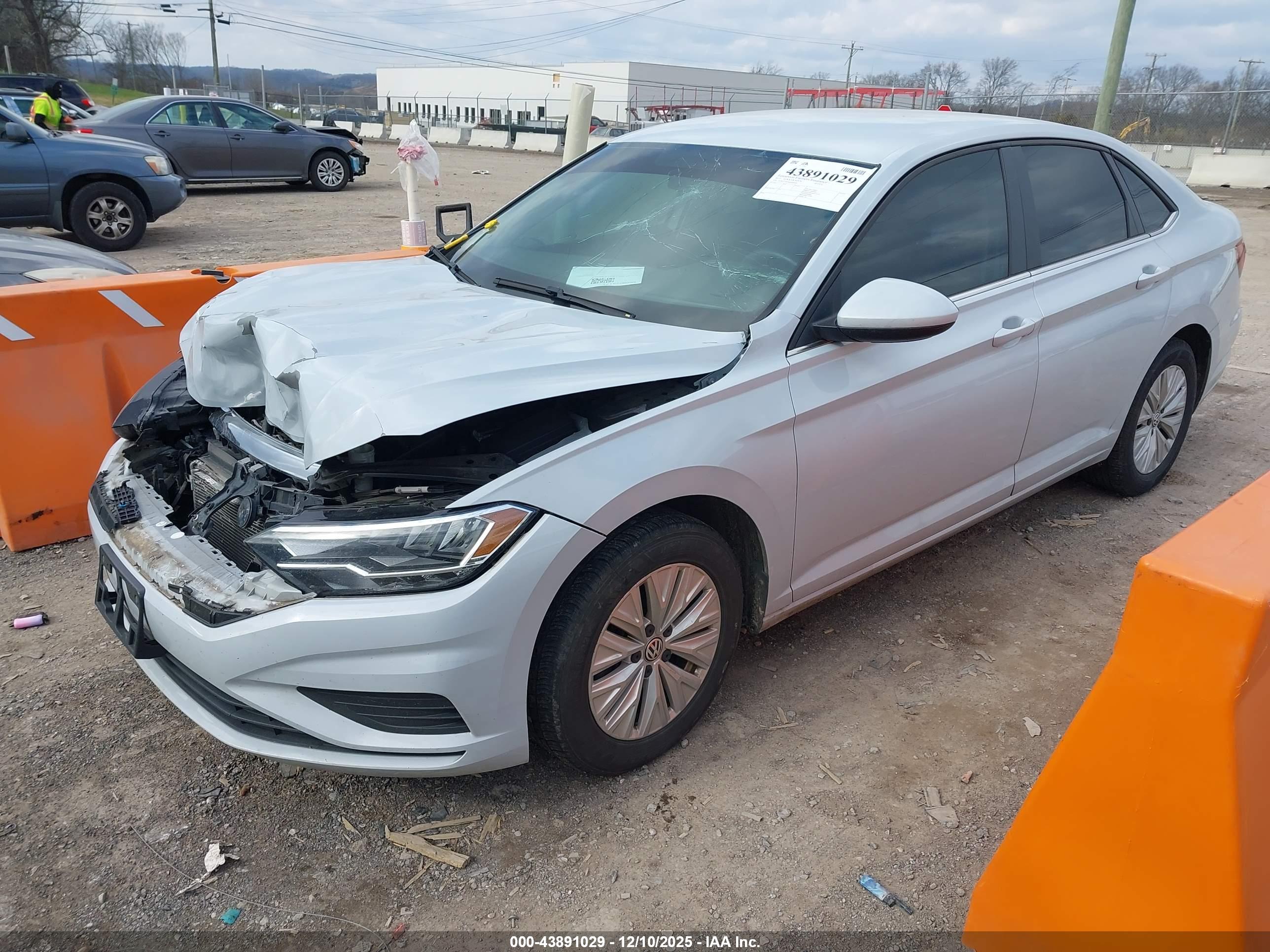 VOLKSWAGEN JETTA image 2