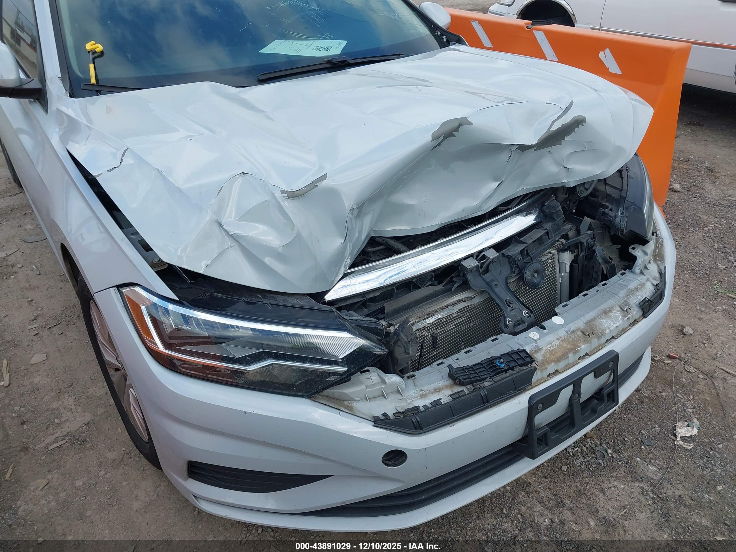 VOLKSWAGEN JETTA image 6