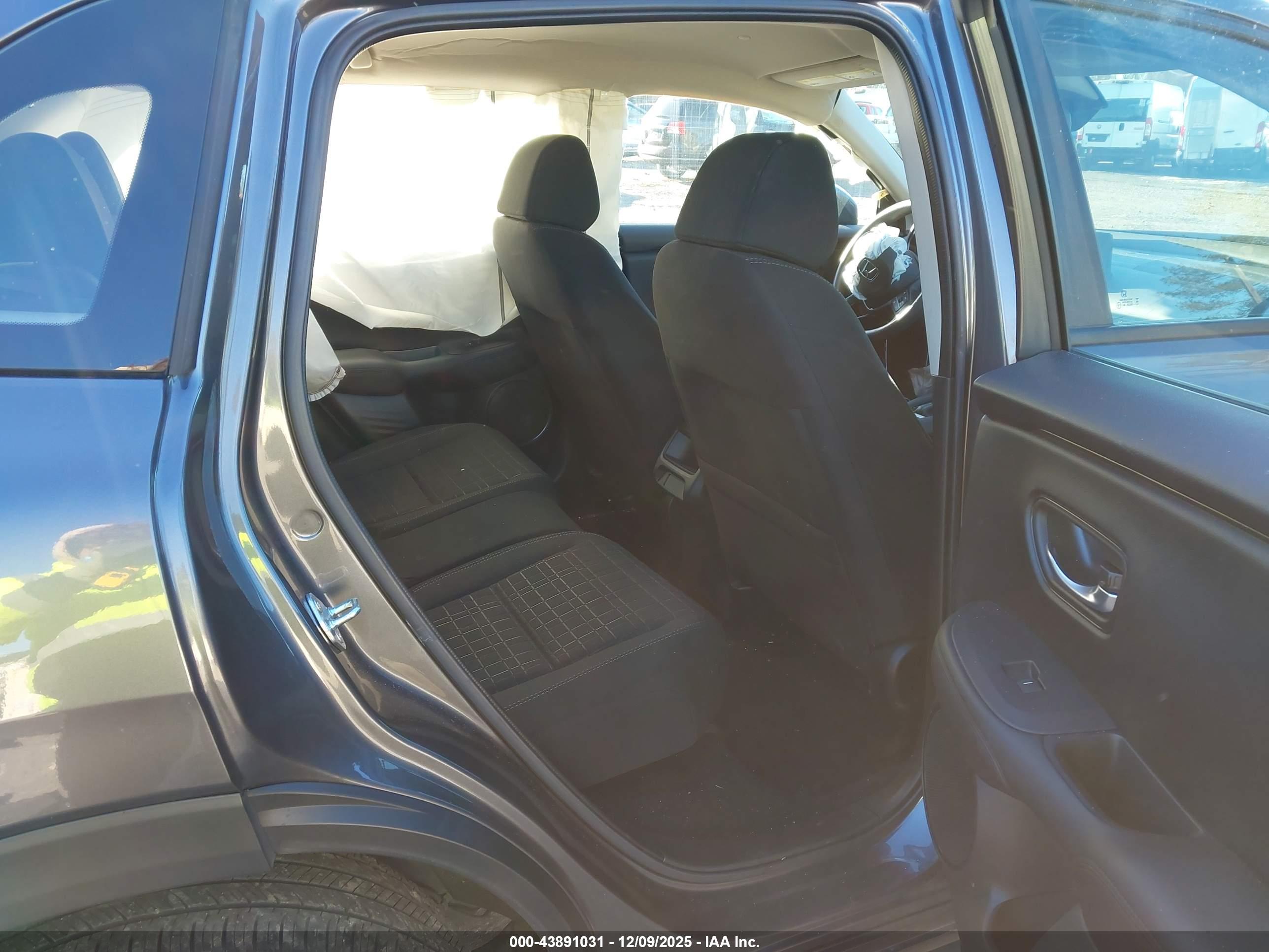 HONDA HR-V image 8
