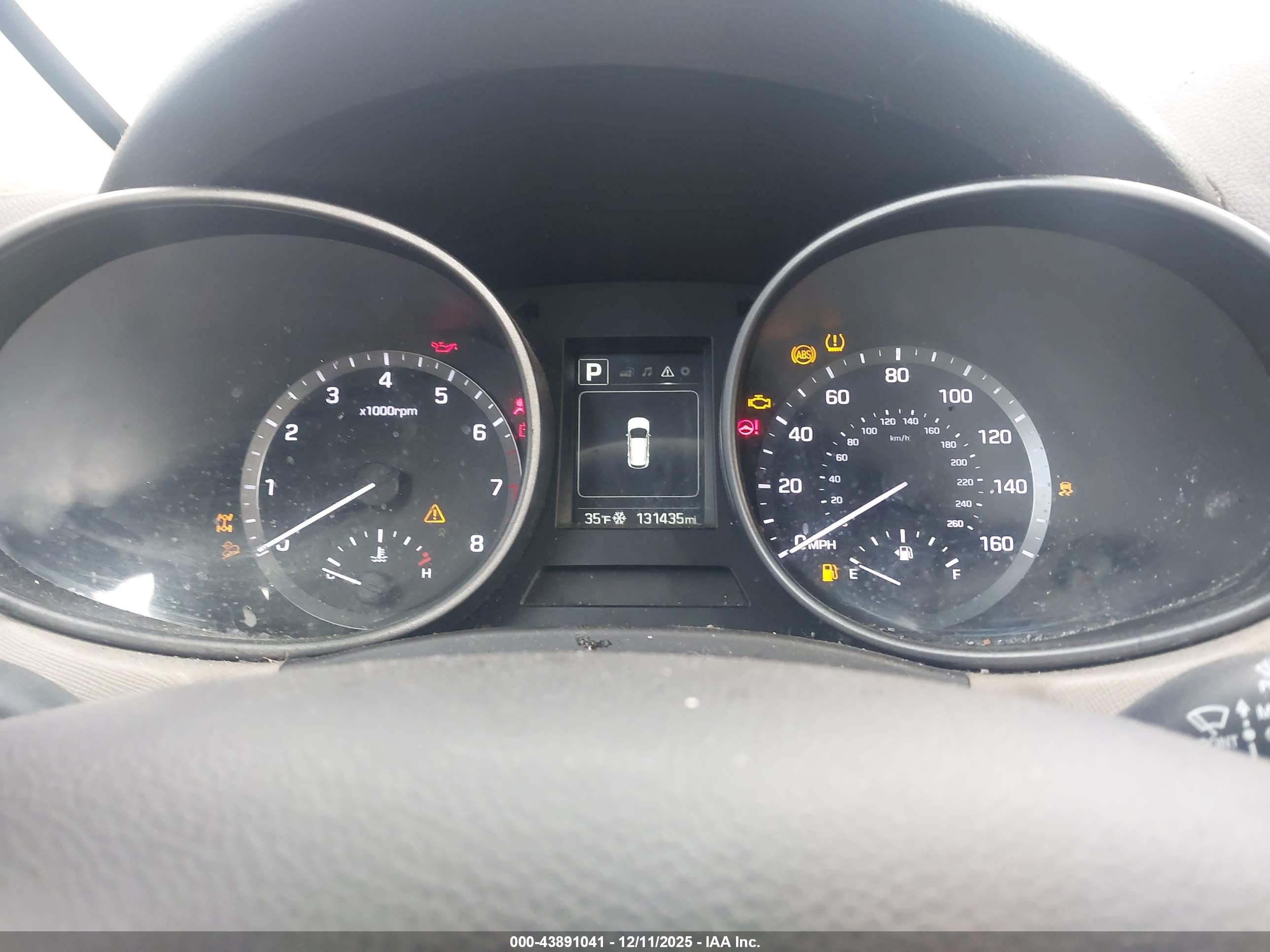 HYUNDAI SANTA image 7