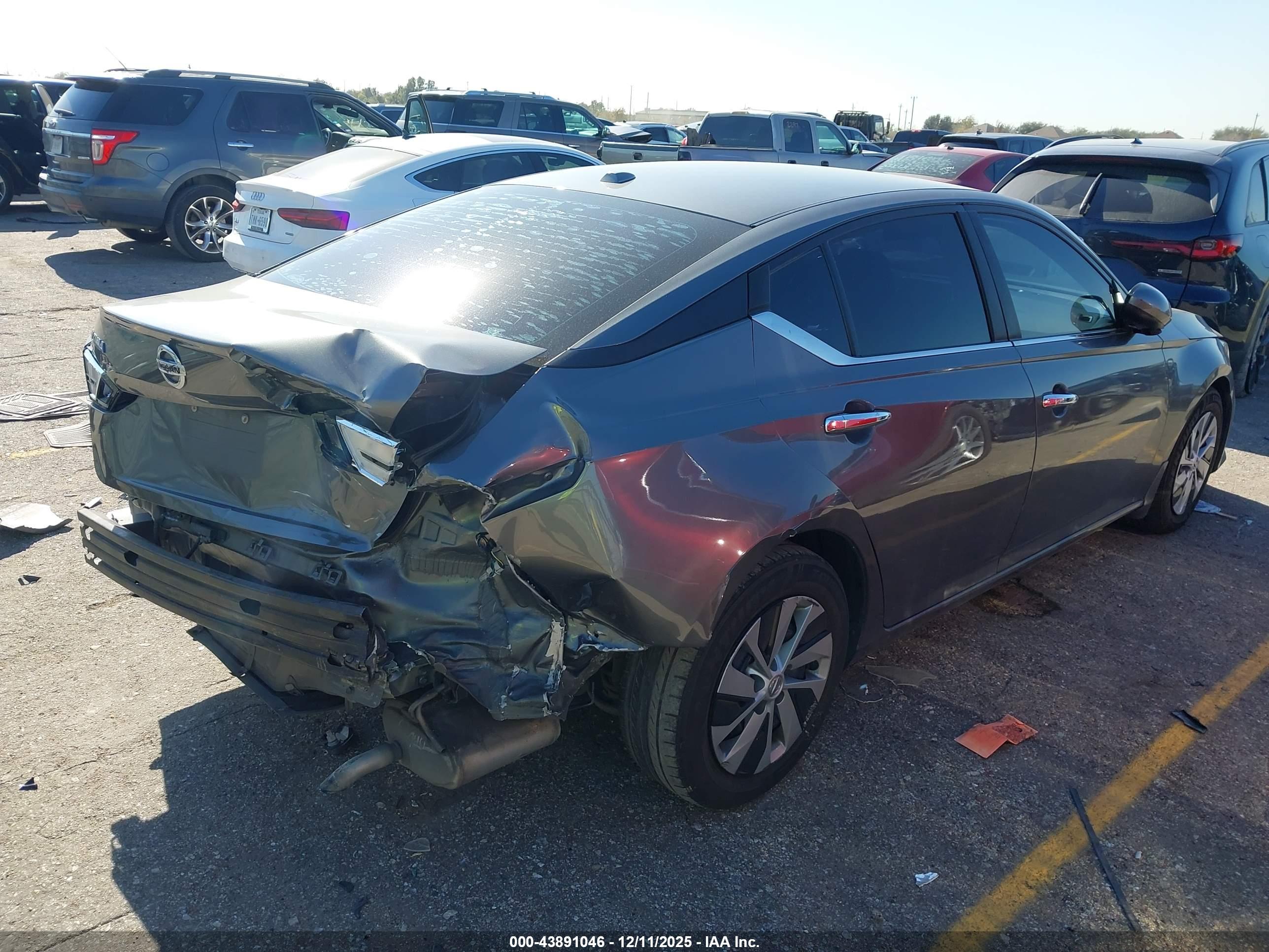 NISSAN ALTIMA image 4