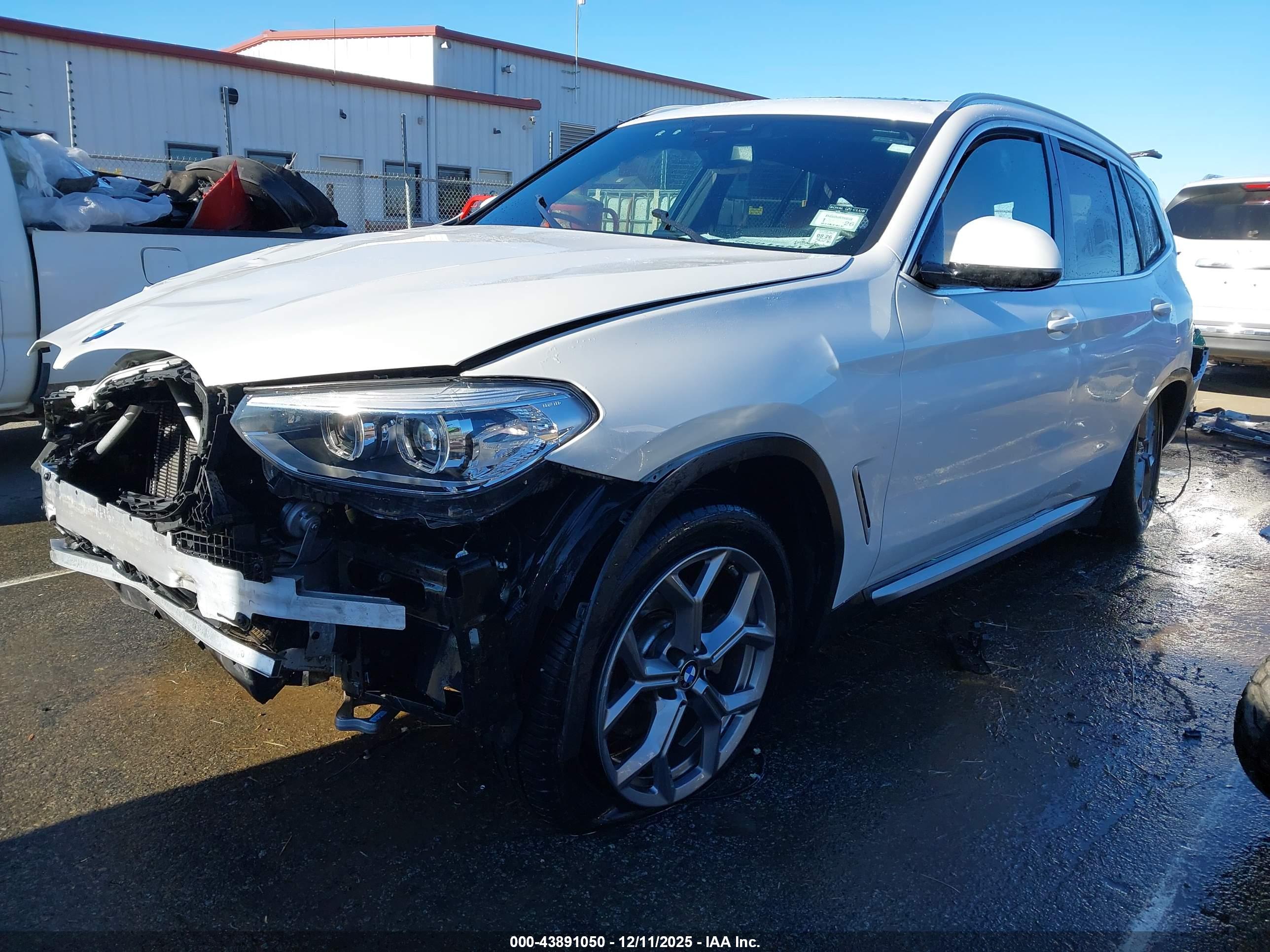 BMW X3 image 2