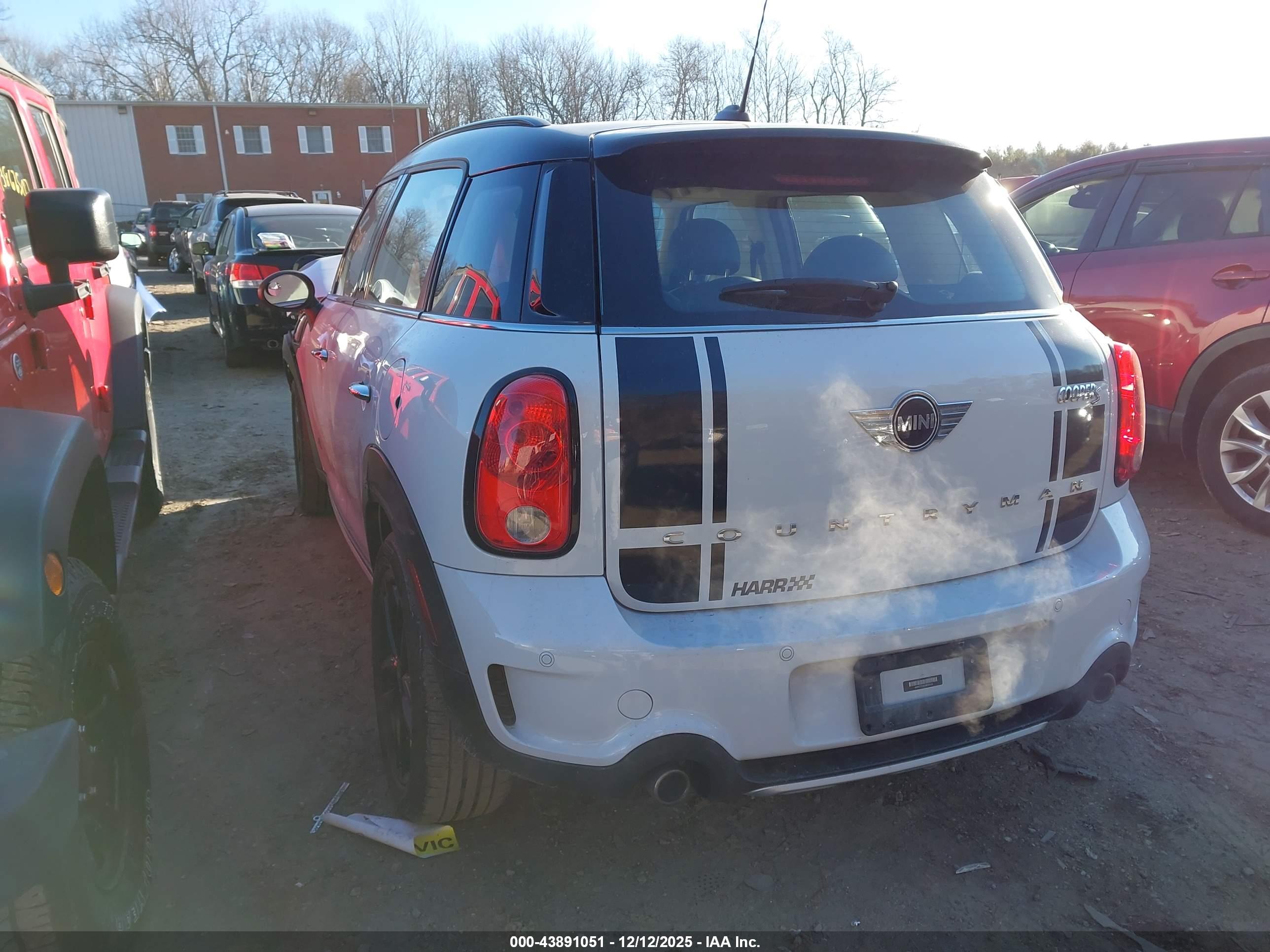 MINI COUNTRYMAN image 3