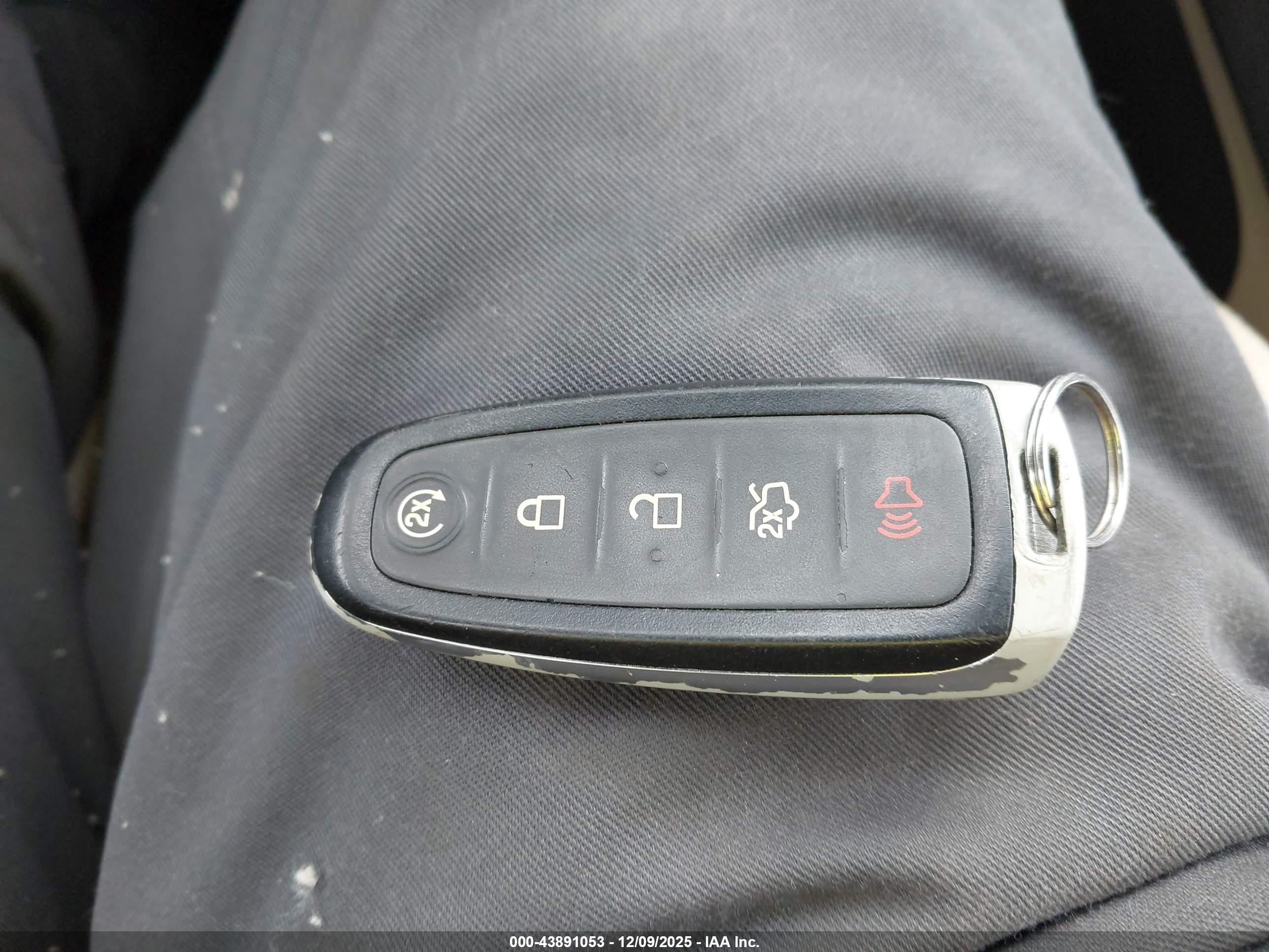 LINCOLN NAVIGATOR image 11