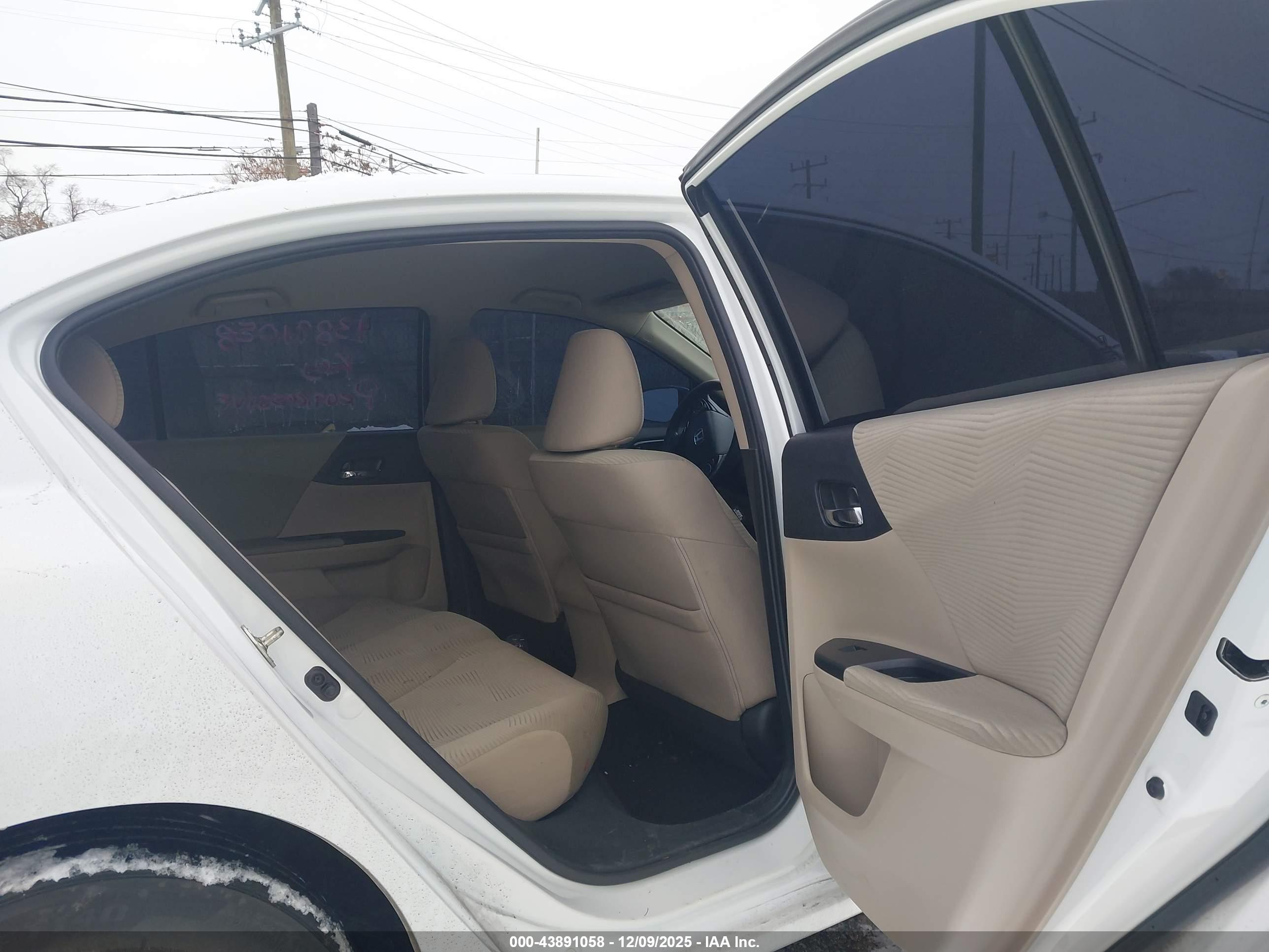 HONDA ACCORD image 8