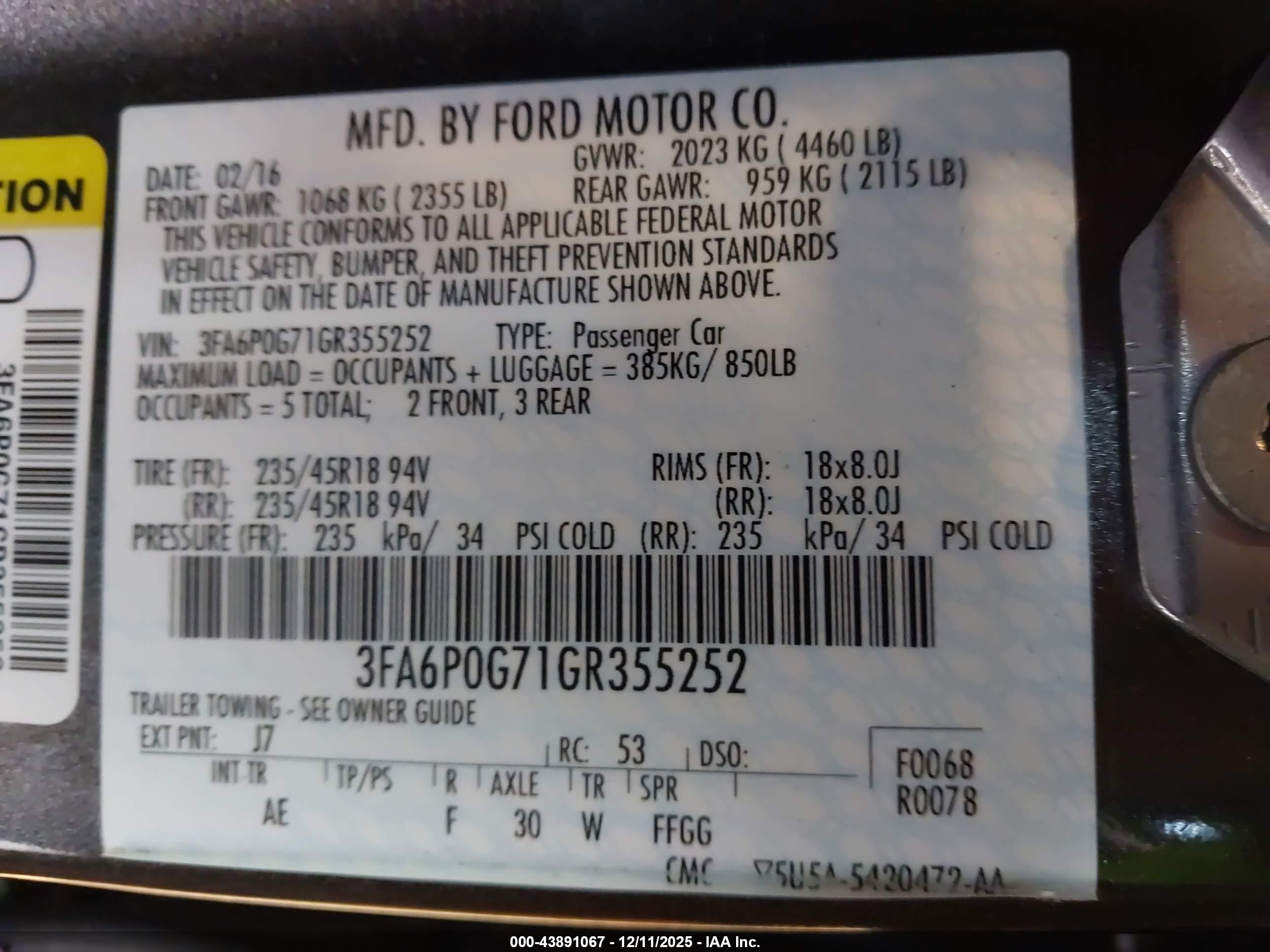 FORD FUSION image 9