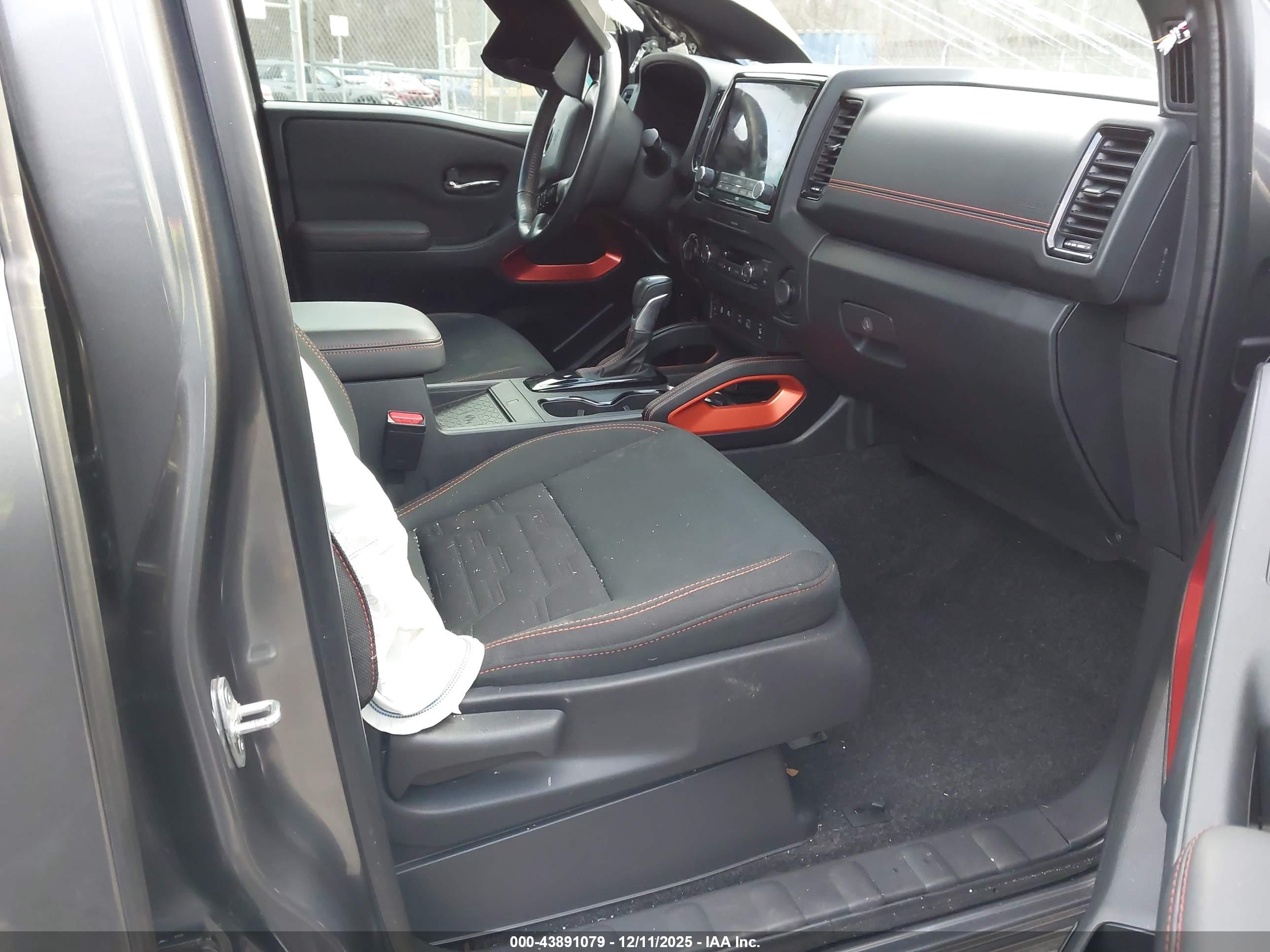 NISSAN FRONTIER image 5