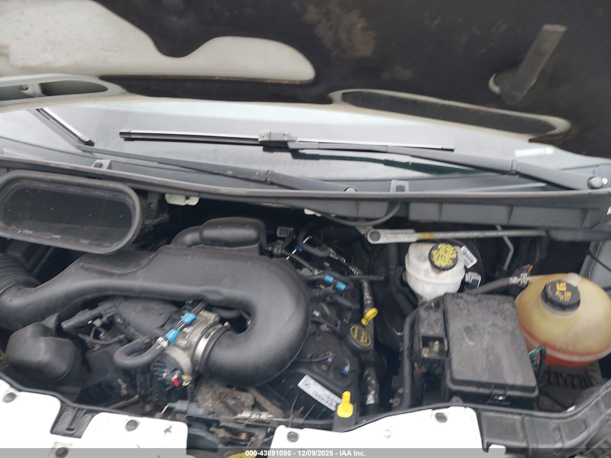FORD TRANSIT-250 image 10