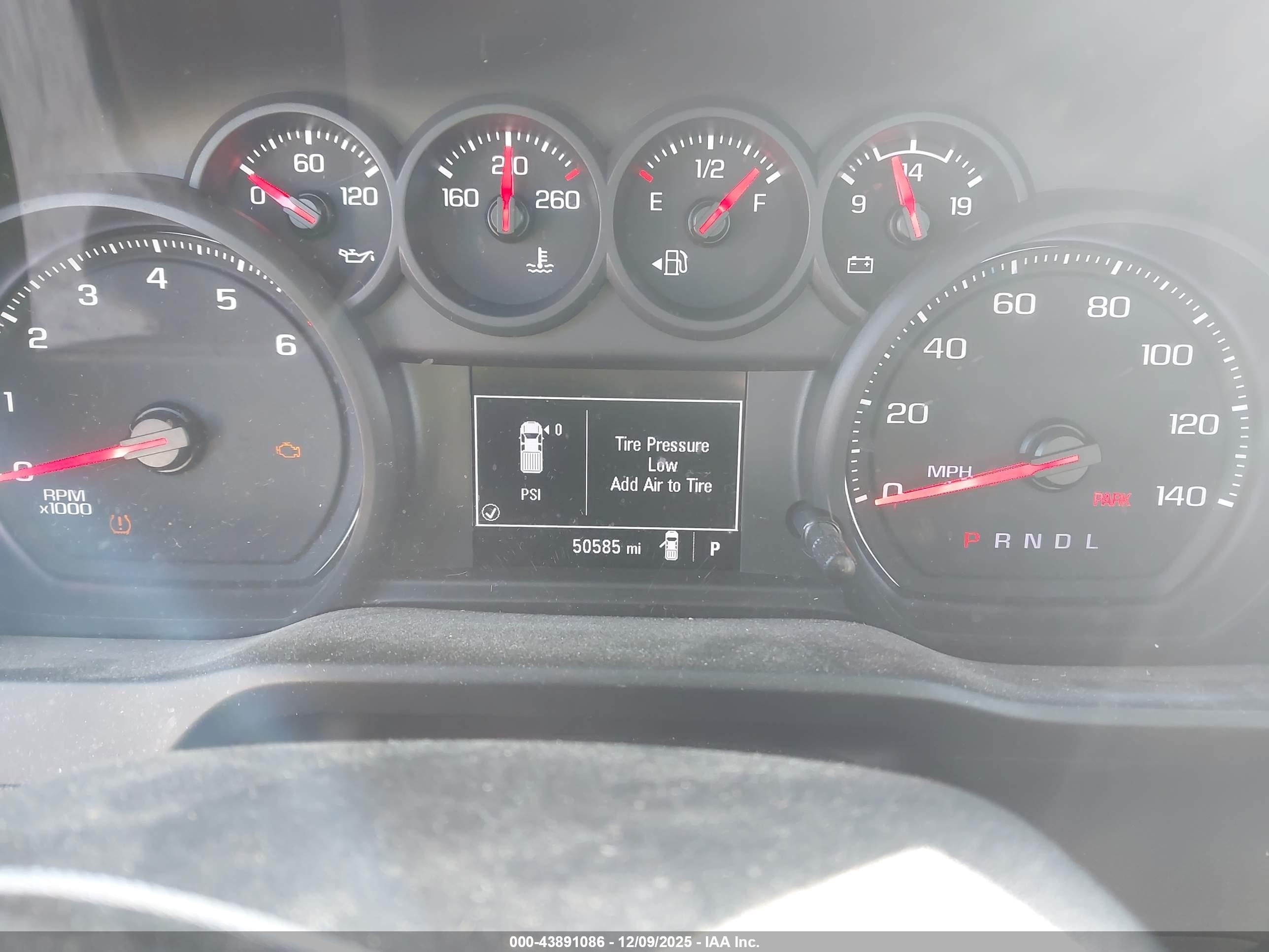 CHEVROLET SILVERADO image 7