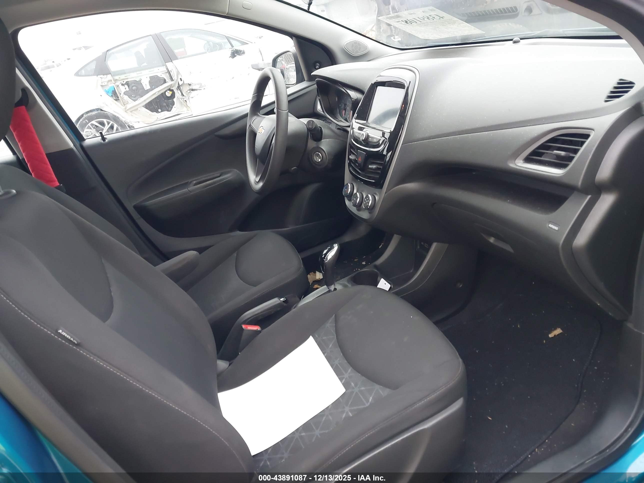 CHEVROLET SPARK image 5
