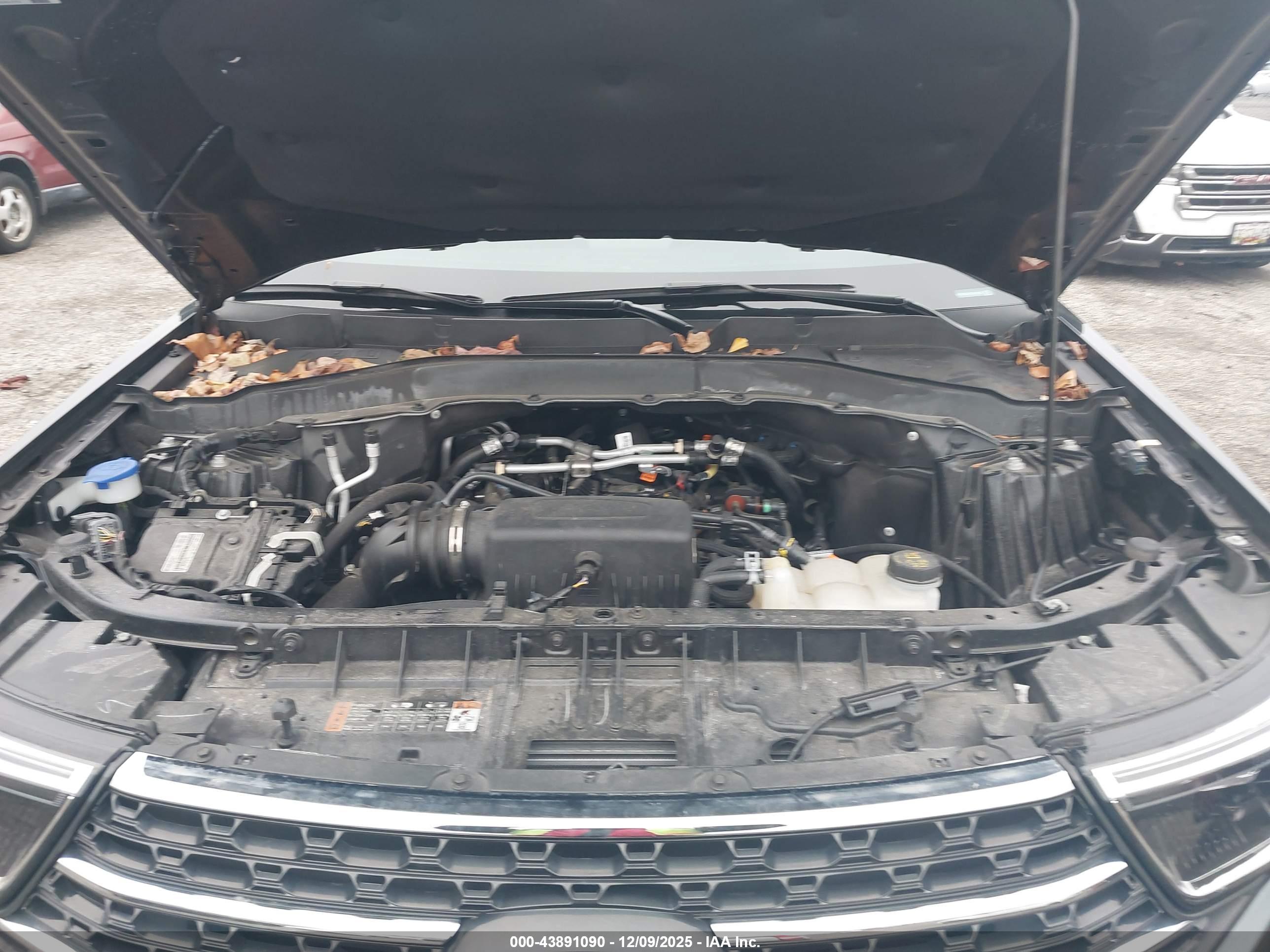 FORD EXPLORER image 10