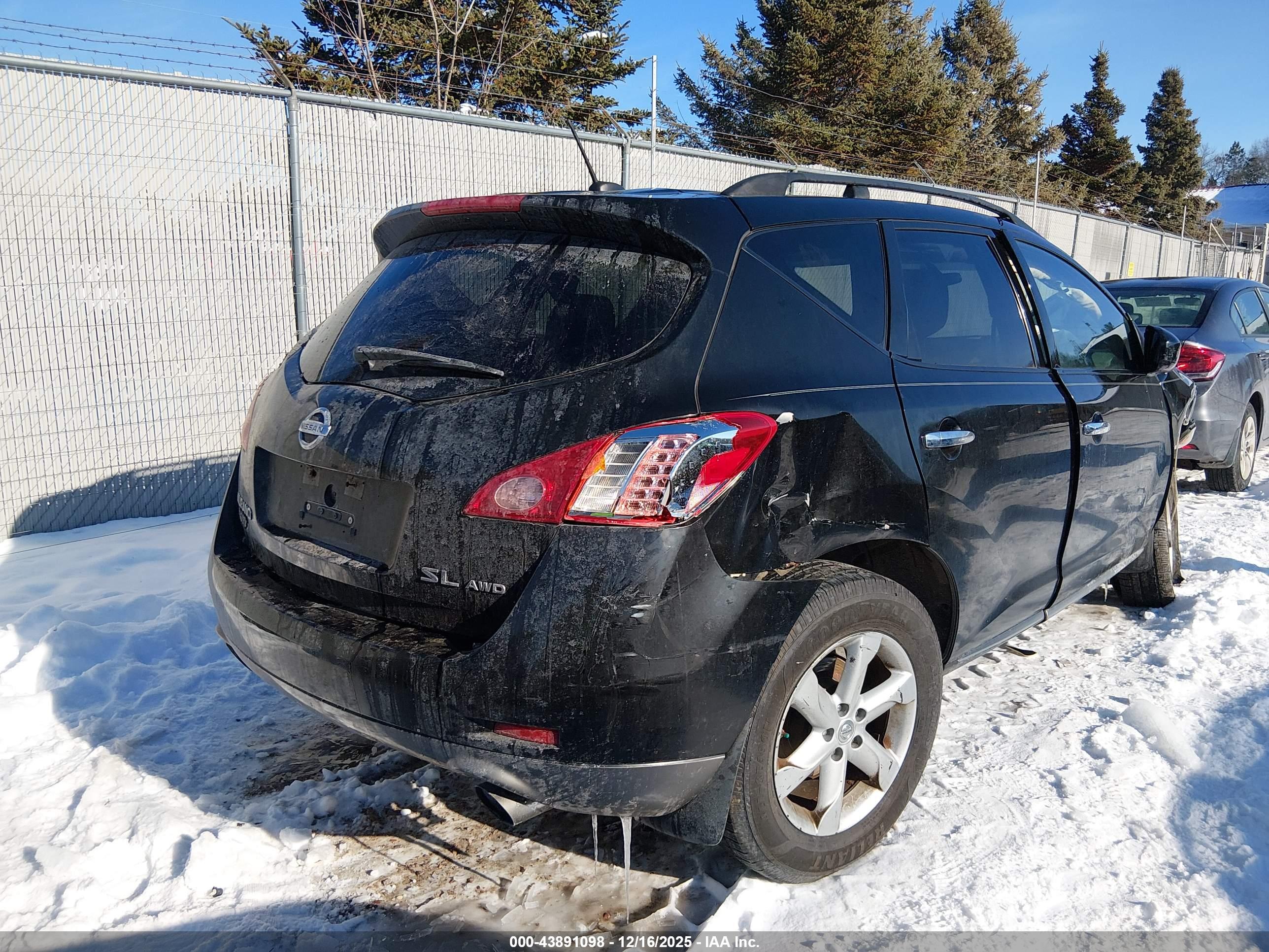 NISSAN MURANO image 4