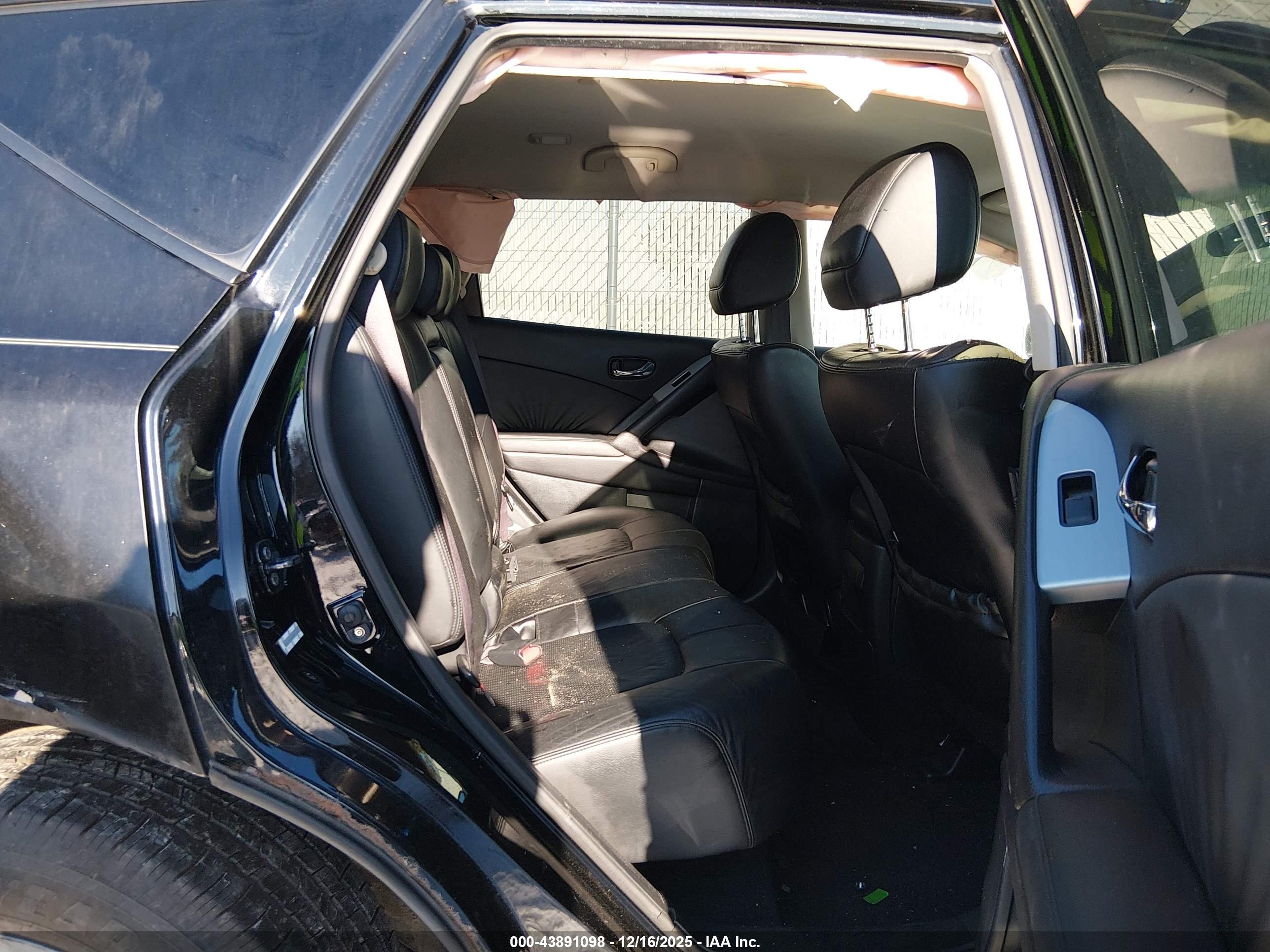 NISSAN MURANO image 8
