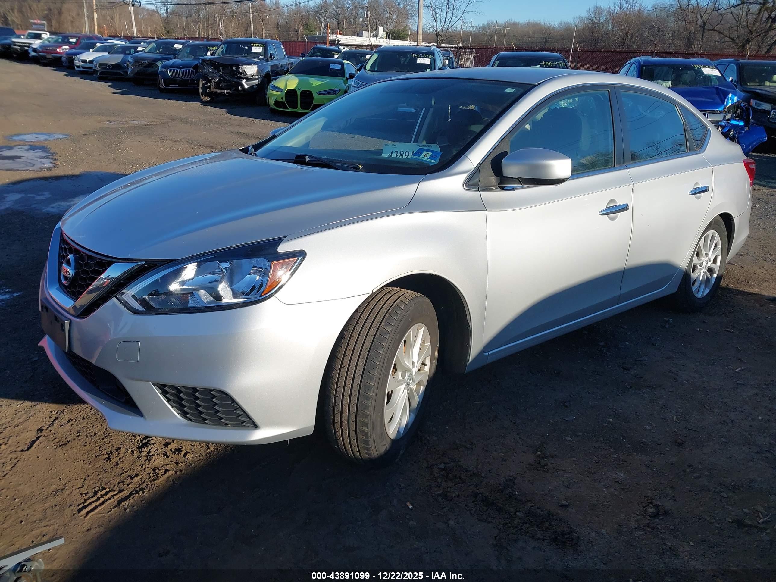 NISSAN SENTRA image 2