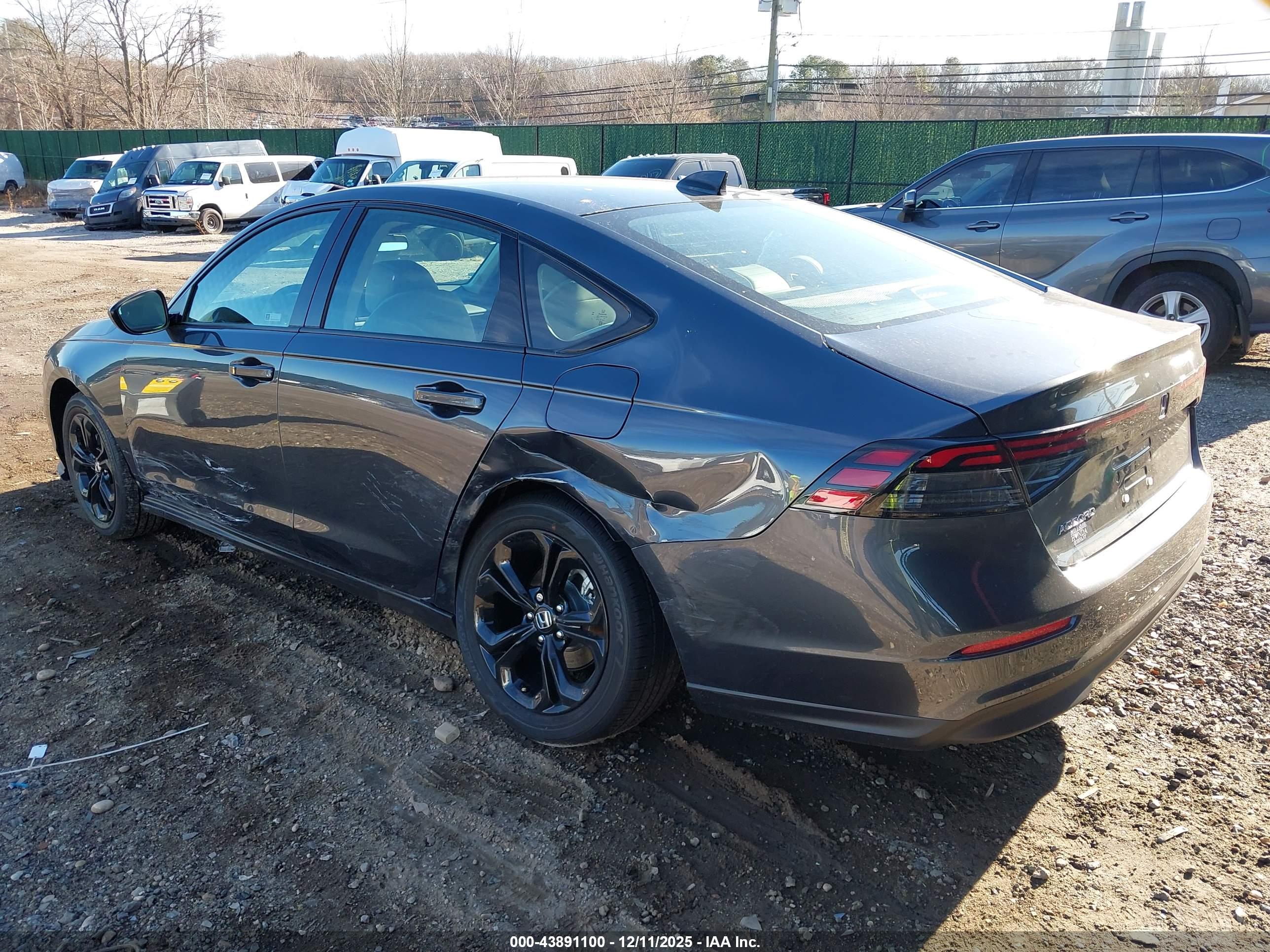 HONDA ACCORD image 3