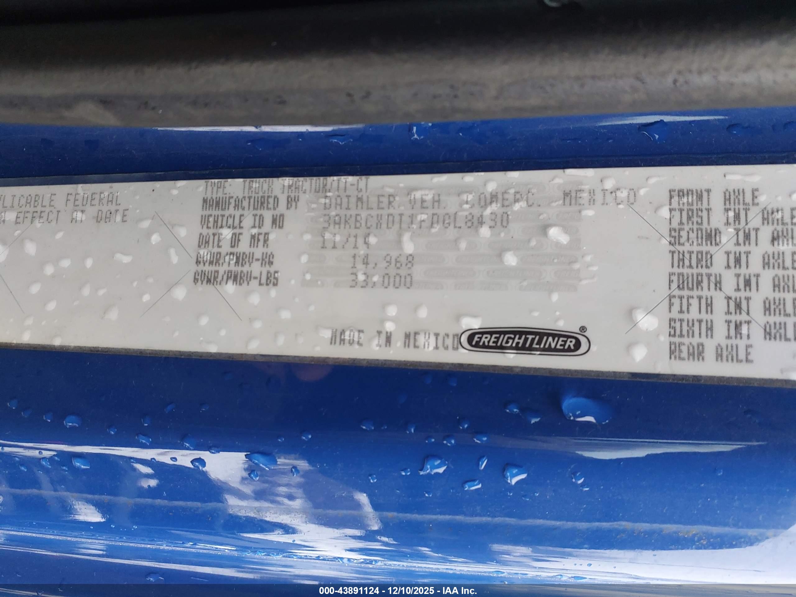 FREIGHTLINER M2 image 9