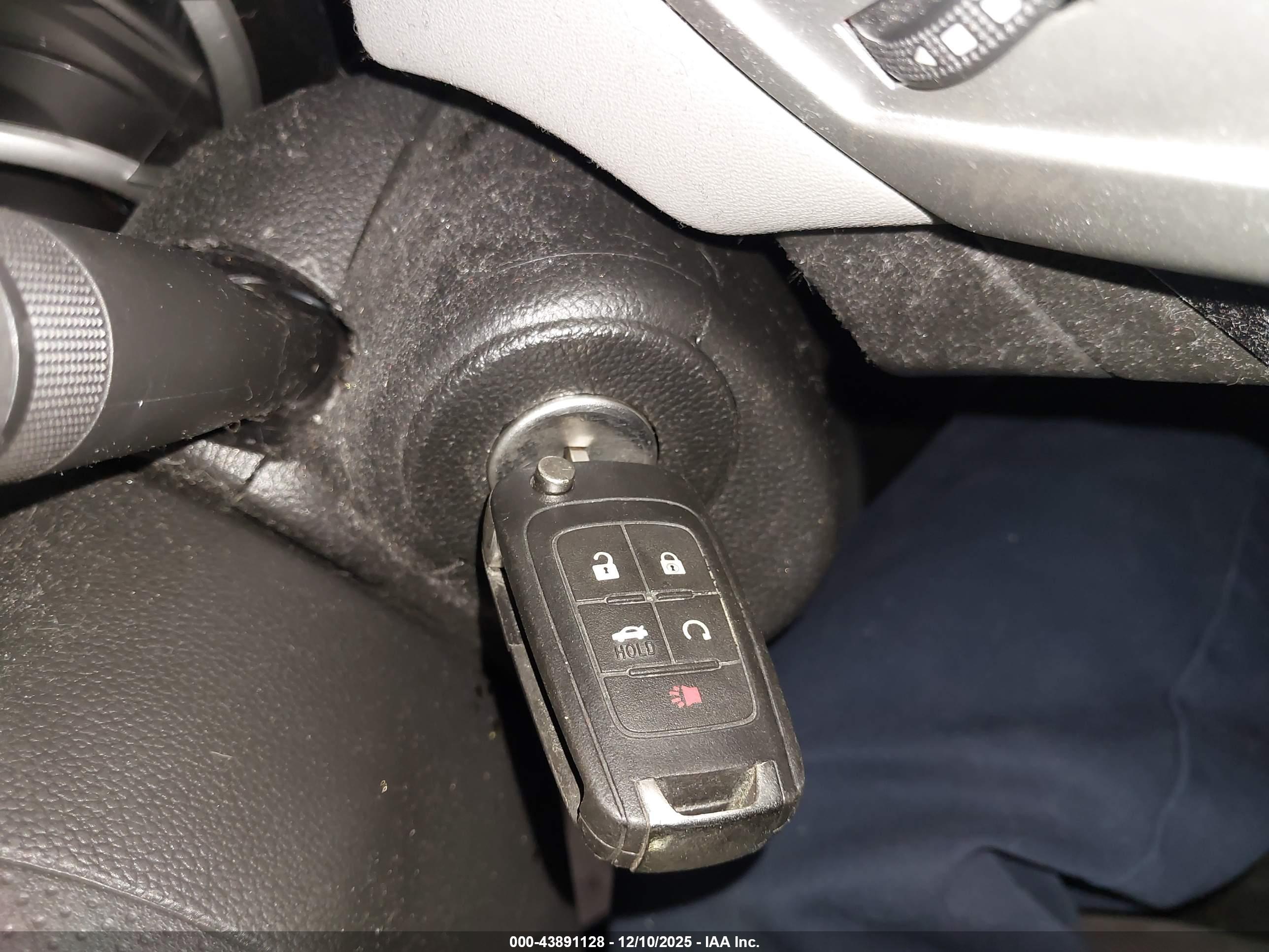CHEVROLET CRUZE image 11