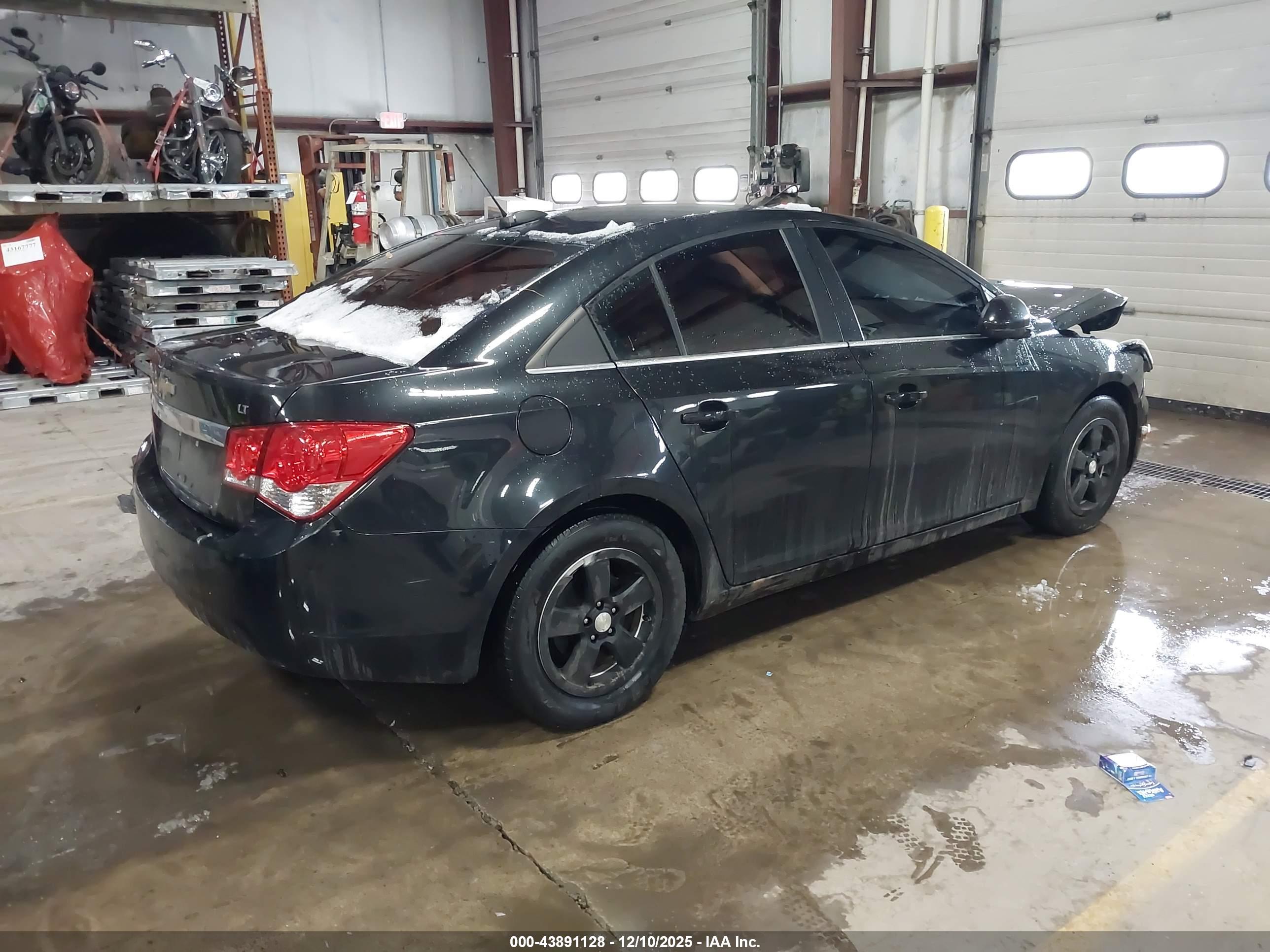 CHEVROLET CRUZE image 4