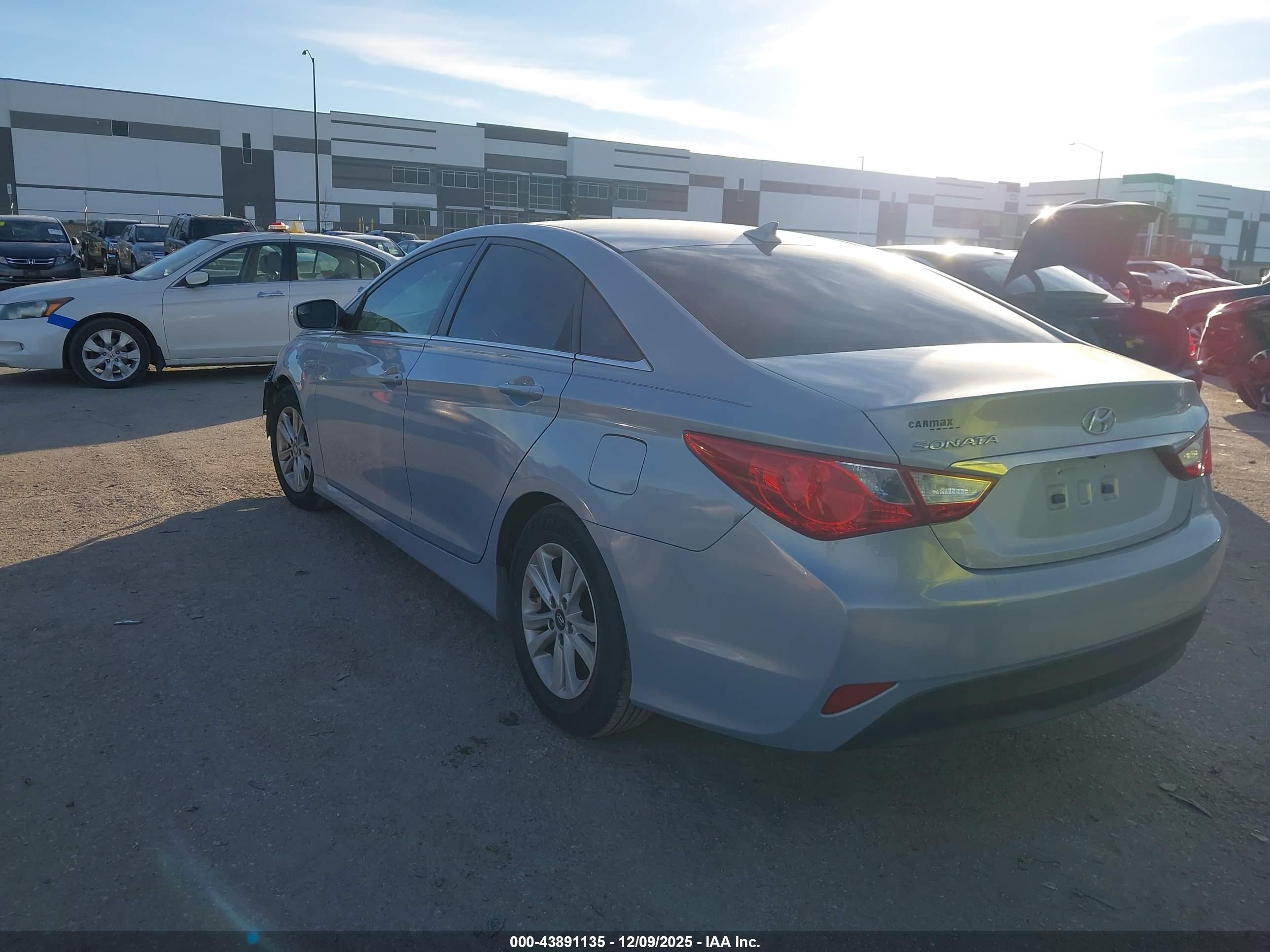 HYUNDAI SONATA image 3