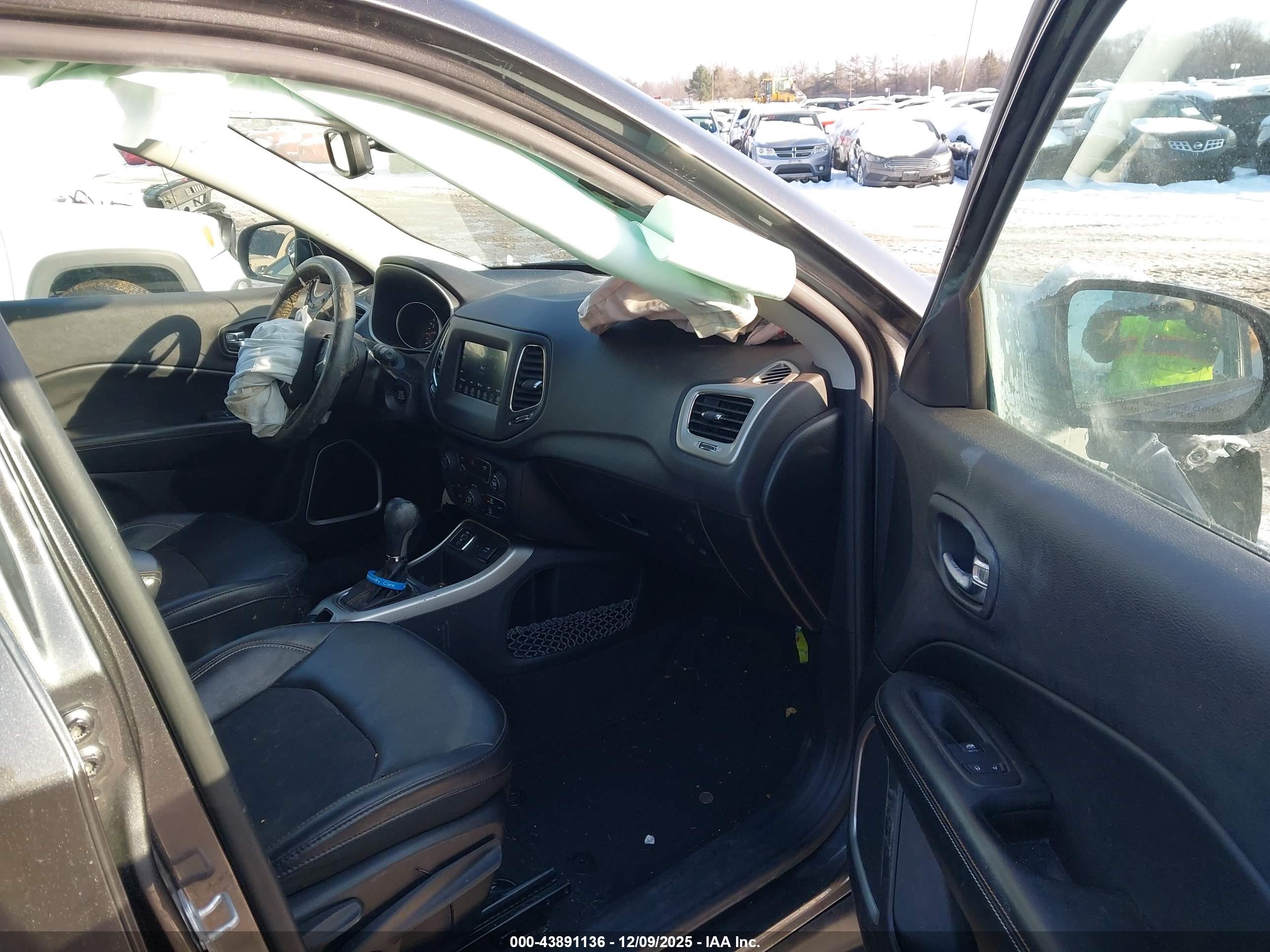 JEEP COMPASS image 5