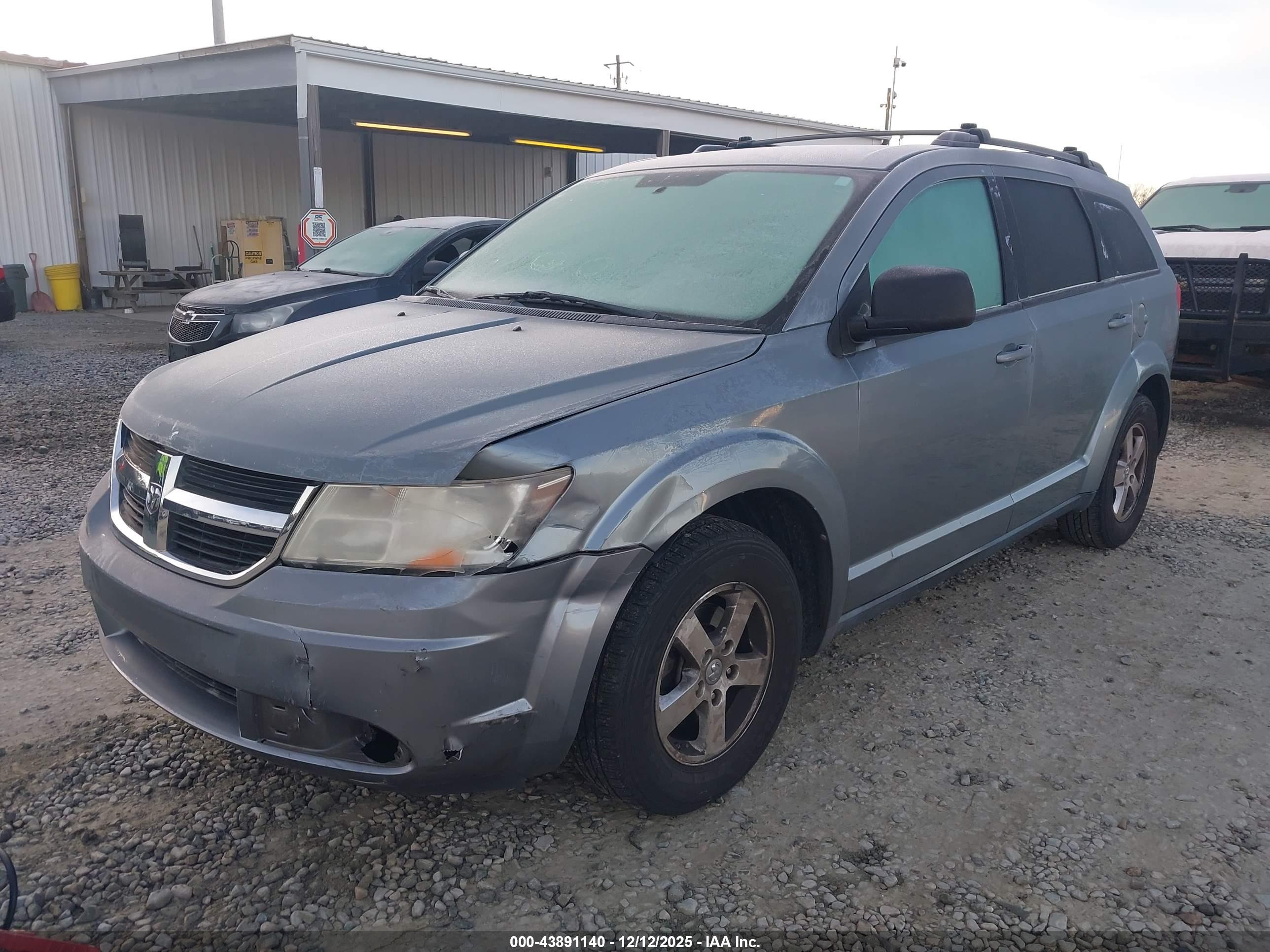 DODGE JOURNEY image 2