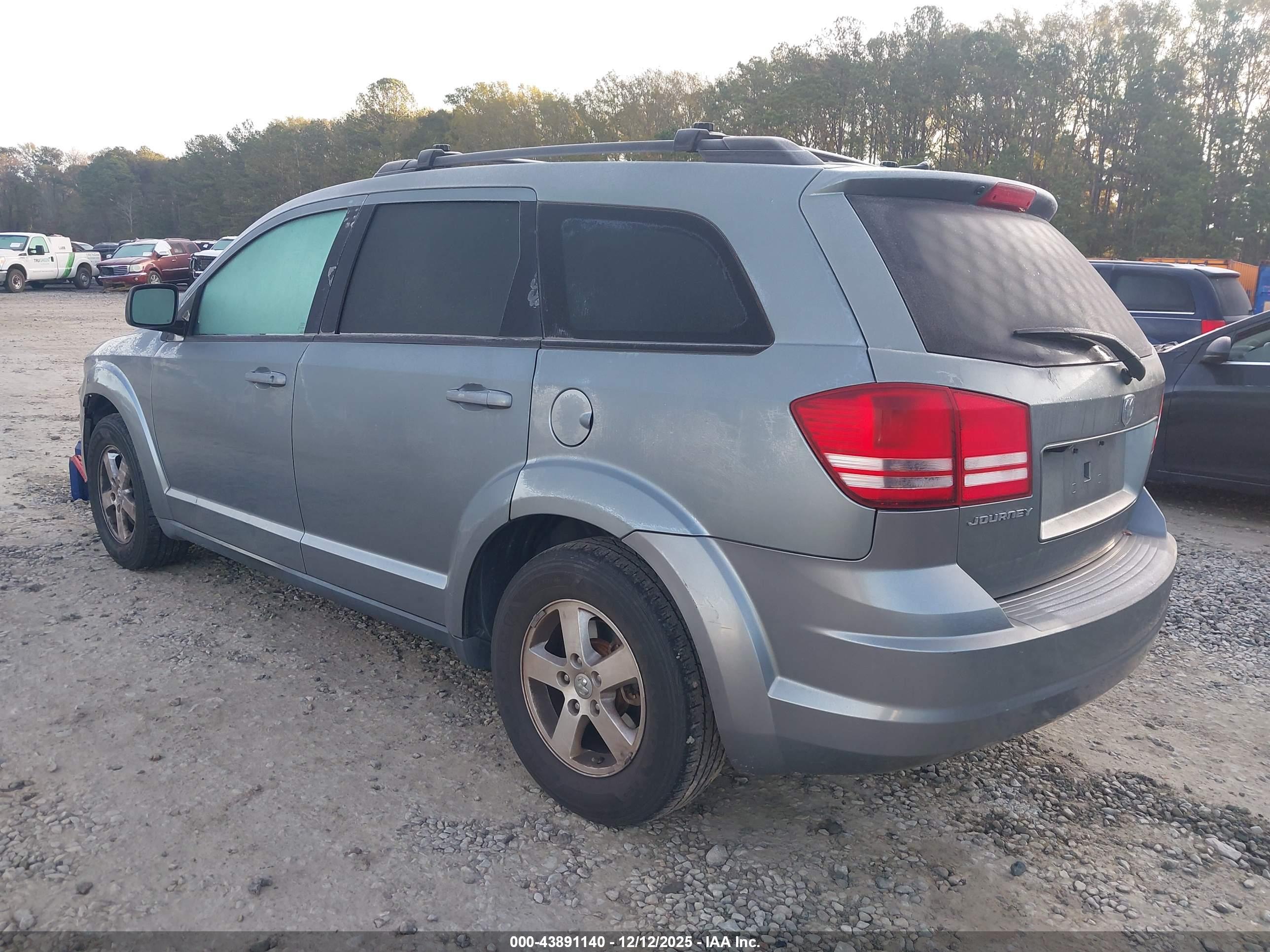 DODGE JOURNEY image 3