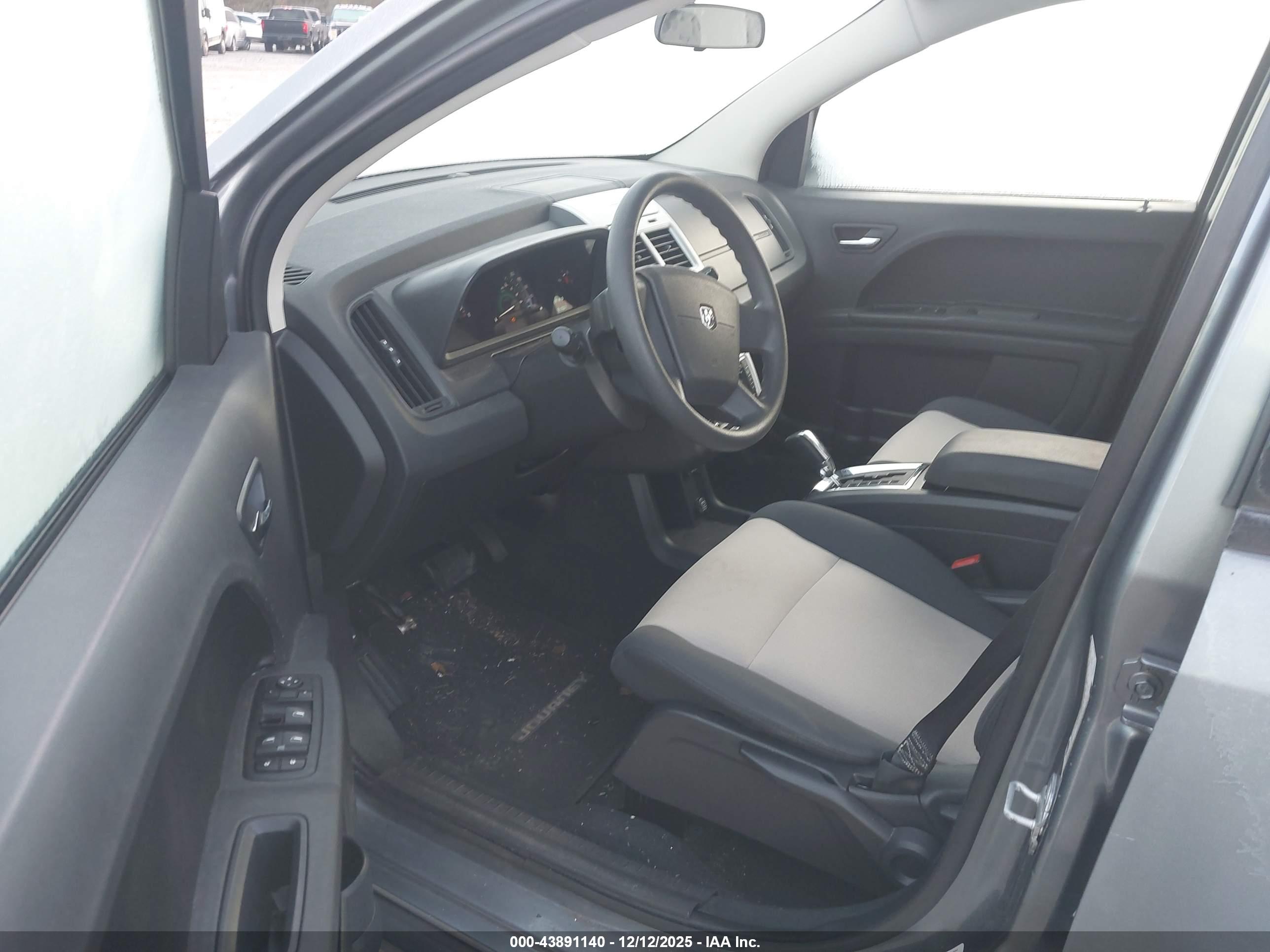 DODGE JOURNEY image 5