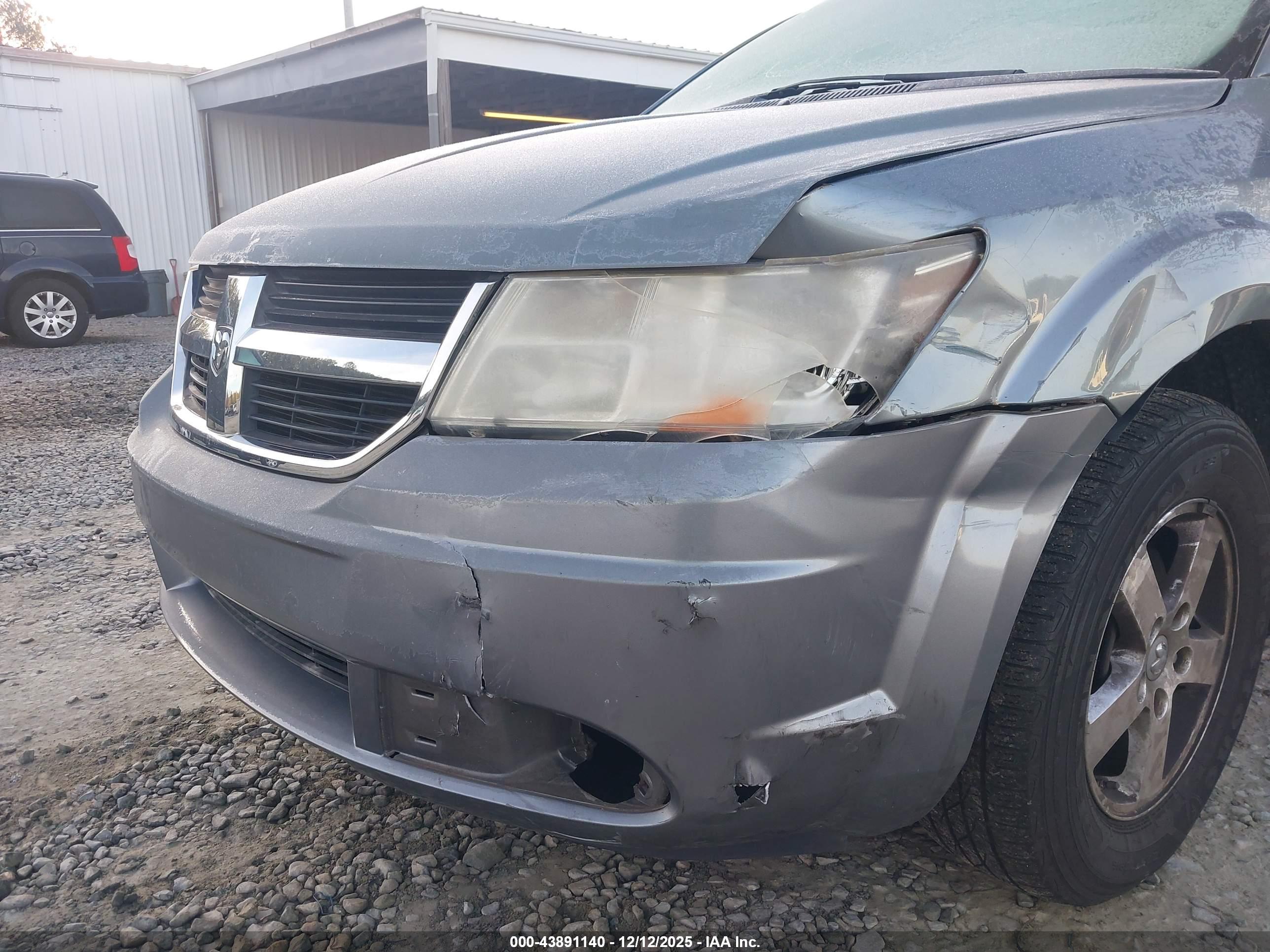 DODGE JOURNEY image 6