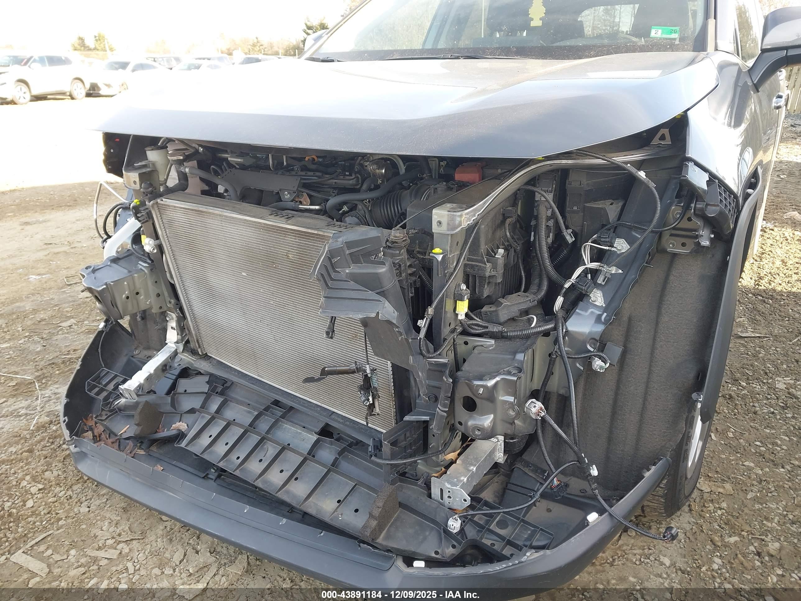 TOYOTA RAV4 image 6