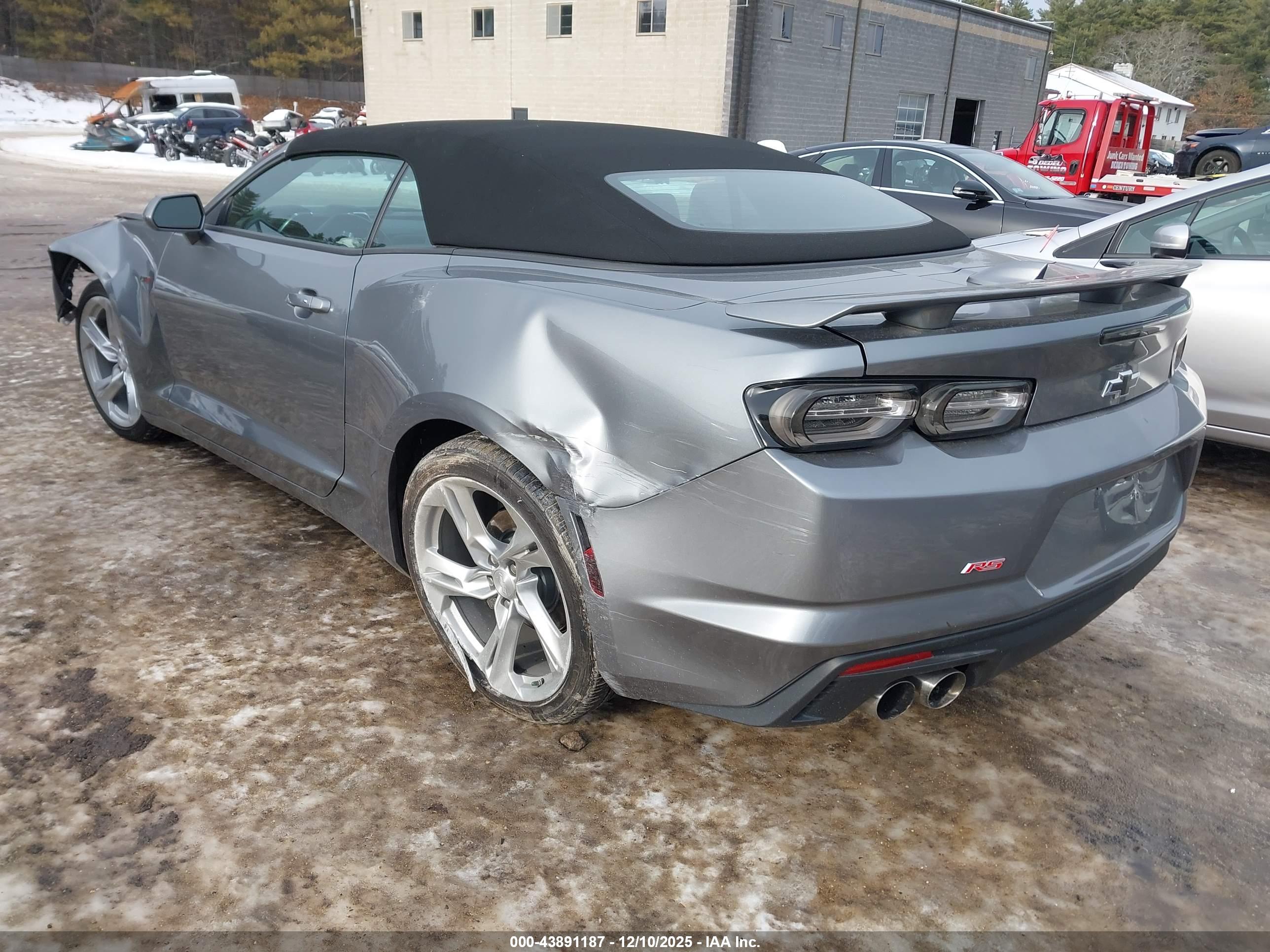 CHEVROLET CAMARO image 3