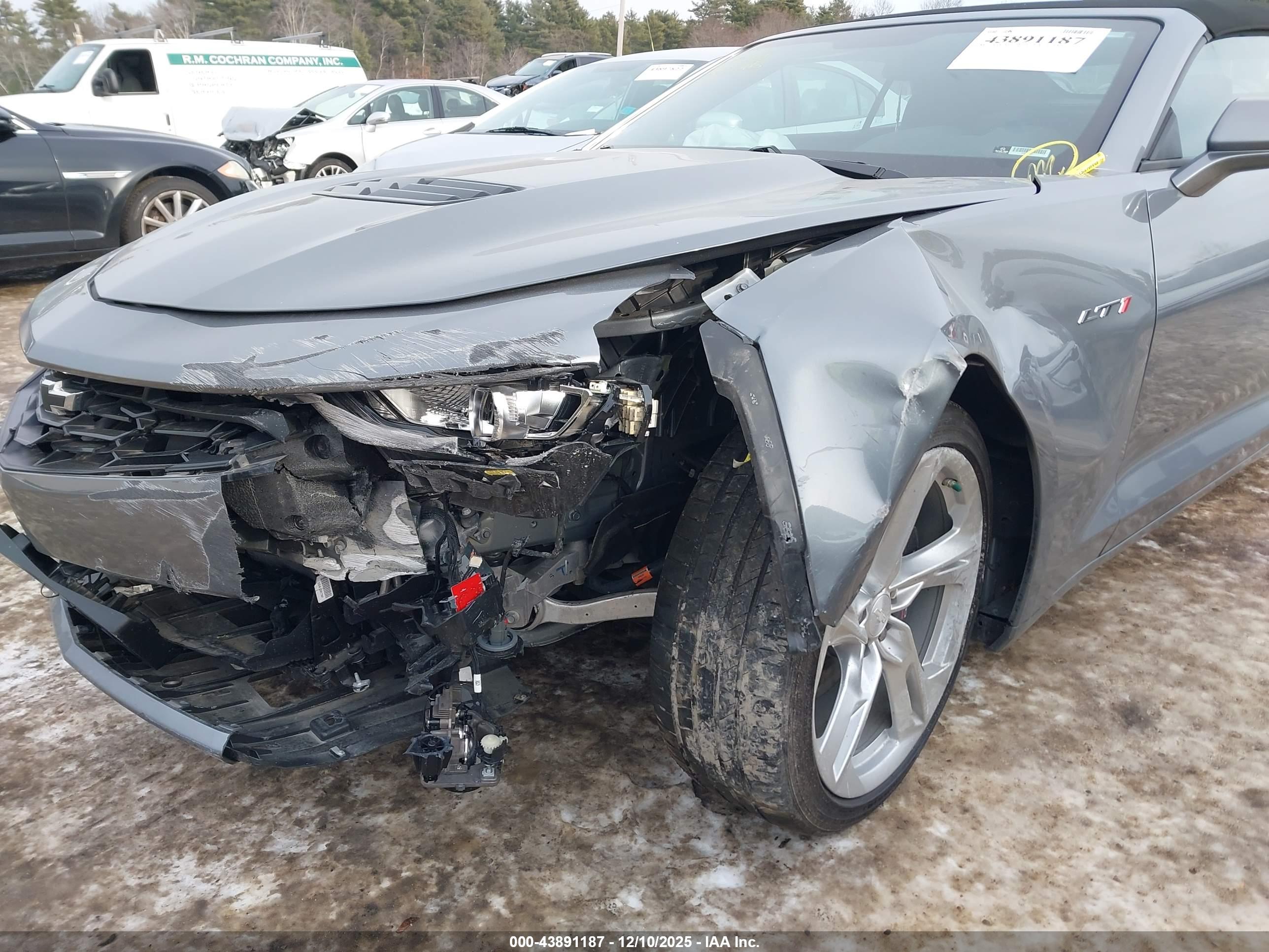 CHEVROLET CAMARO image 6