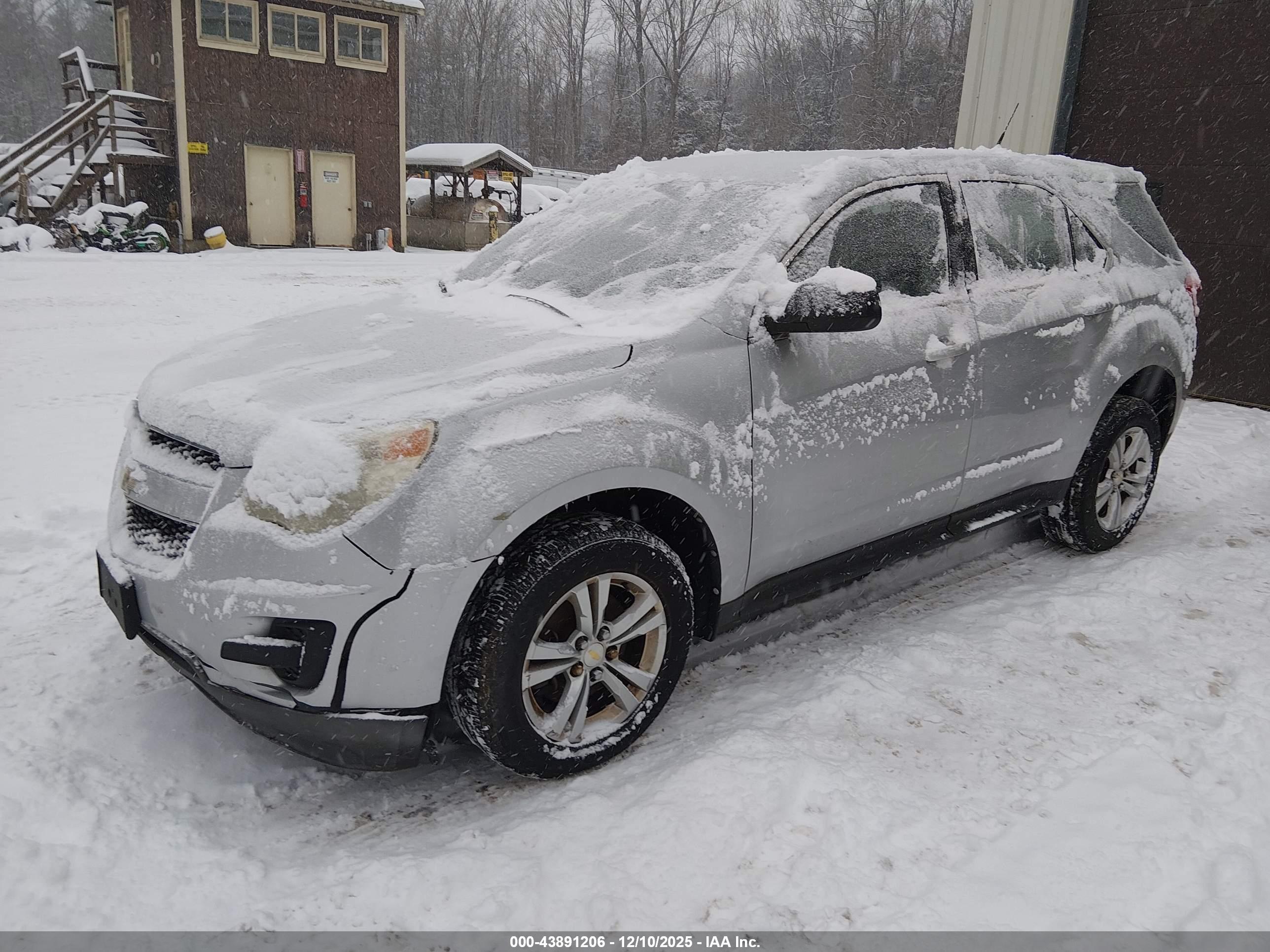 CHEVROLET EQUINOX image 2