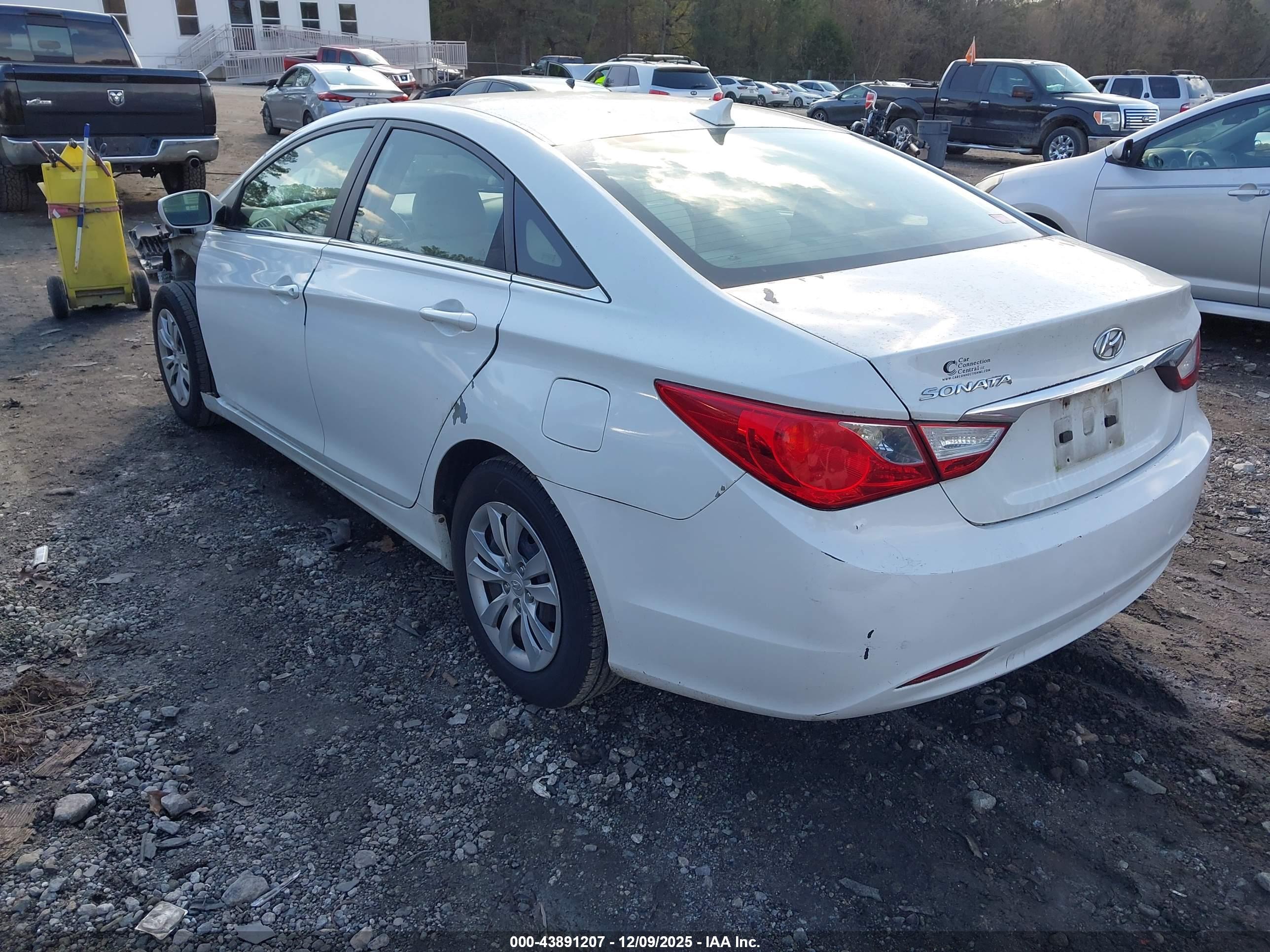 HYUNDAI SONATA image 3
