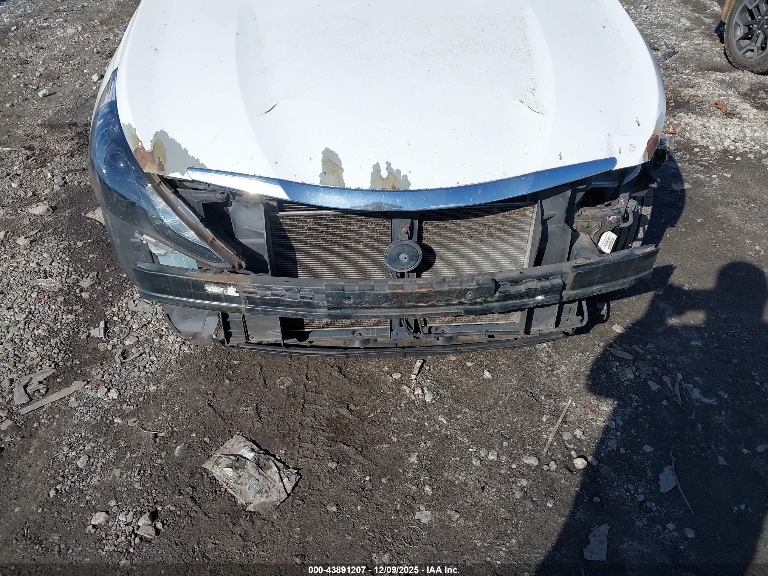 HYUNDAI SONATA image 6