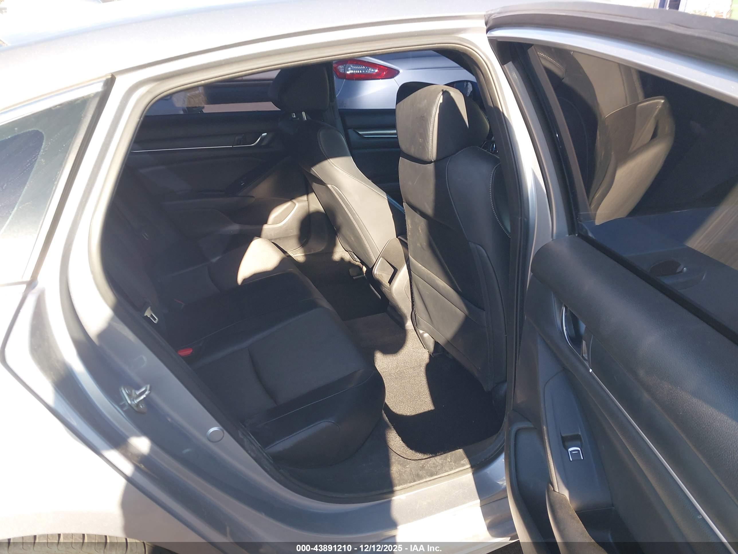 HONDA ACCORD image 8