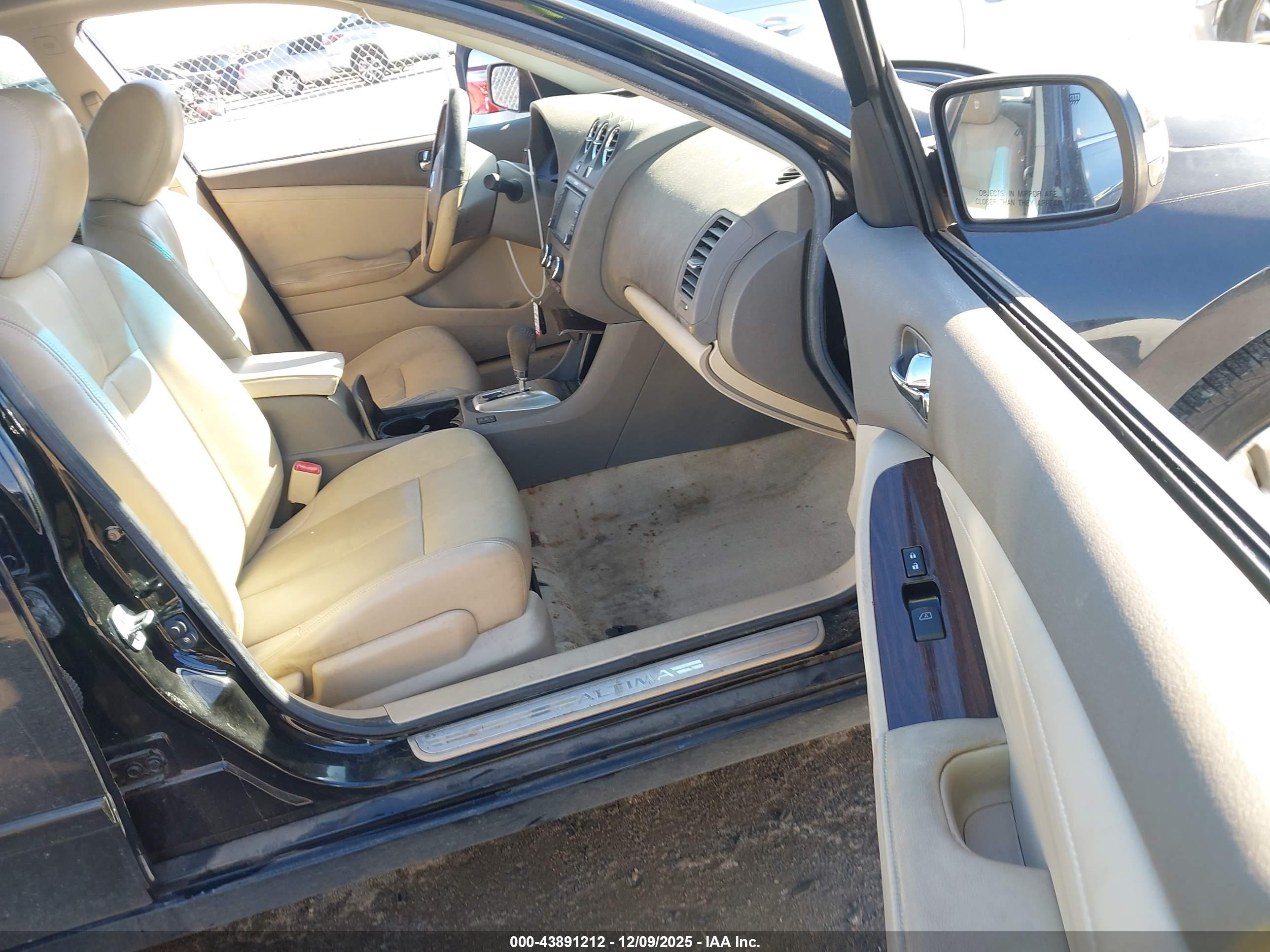 NISSAN ALTIMA image 5
